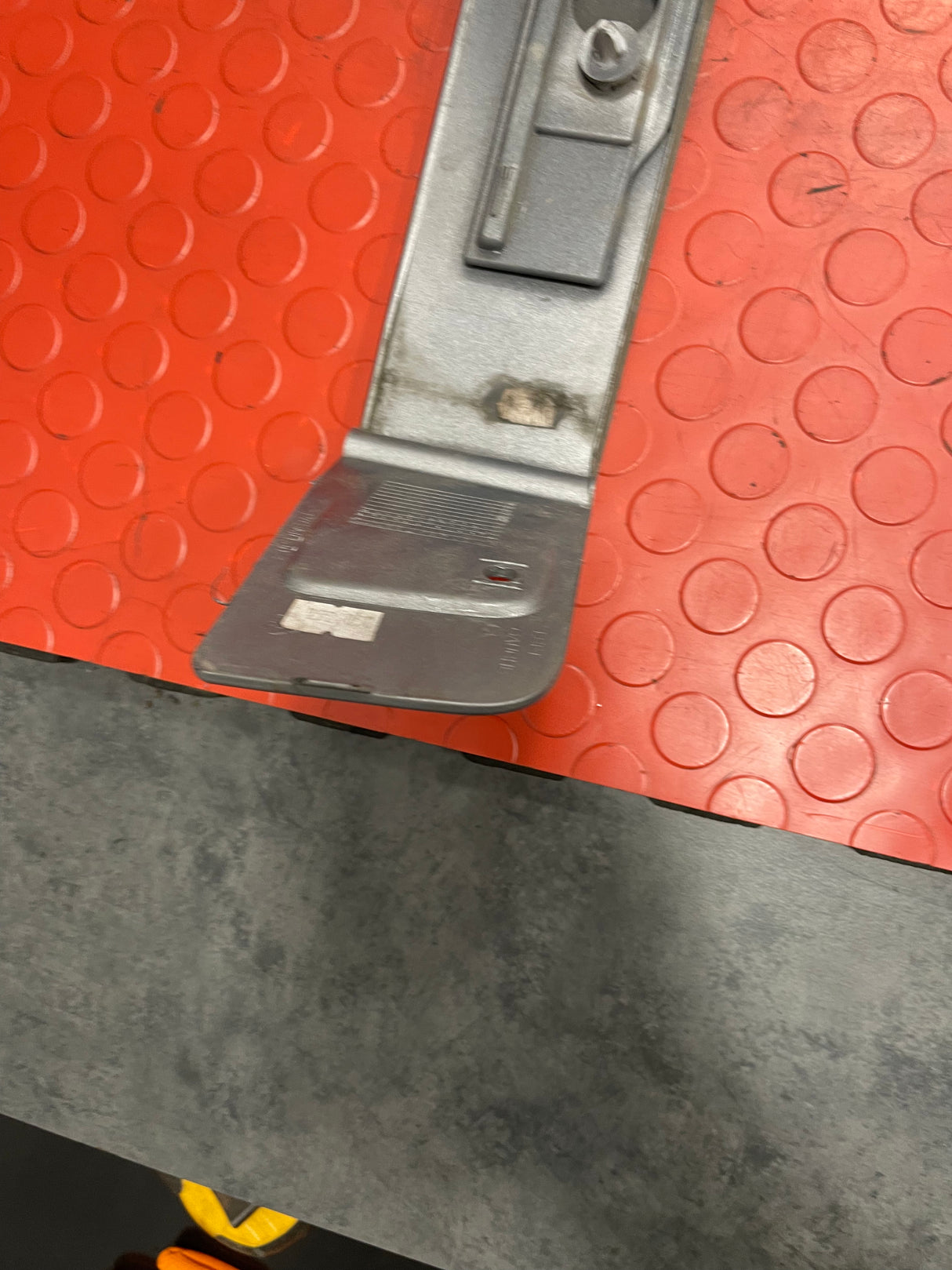 Vauxhall Vivaro/Citroen Dispatch/Peugeot Expert/Toyota Proace/Fiat Scudo DOOR RUNNER MOULDING COVER Passenger's Side (GREY) 2016-2024 P/N 9808384380