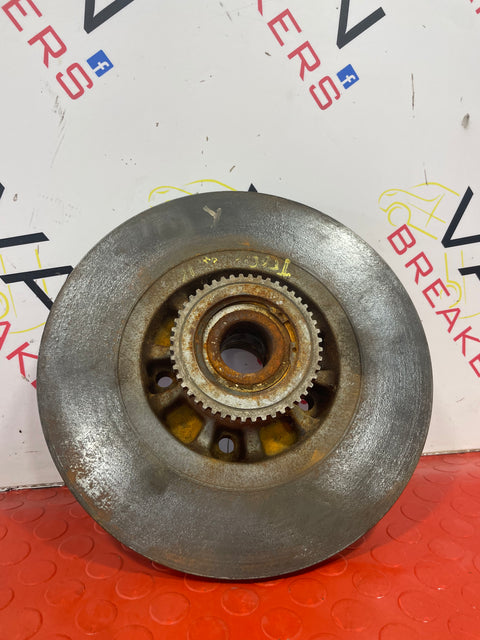 Renault Trafic  REAR WHEEL HUB DRIVERS SIDE RIGHT O/S  P/N  432022742R