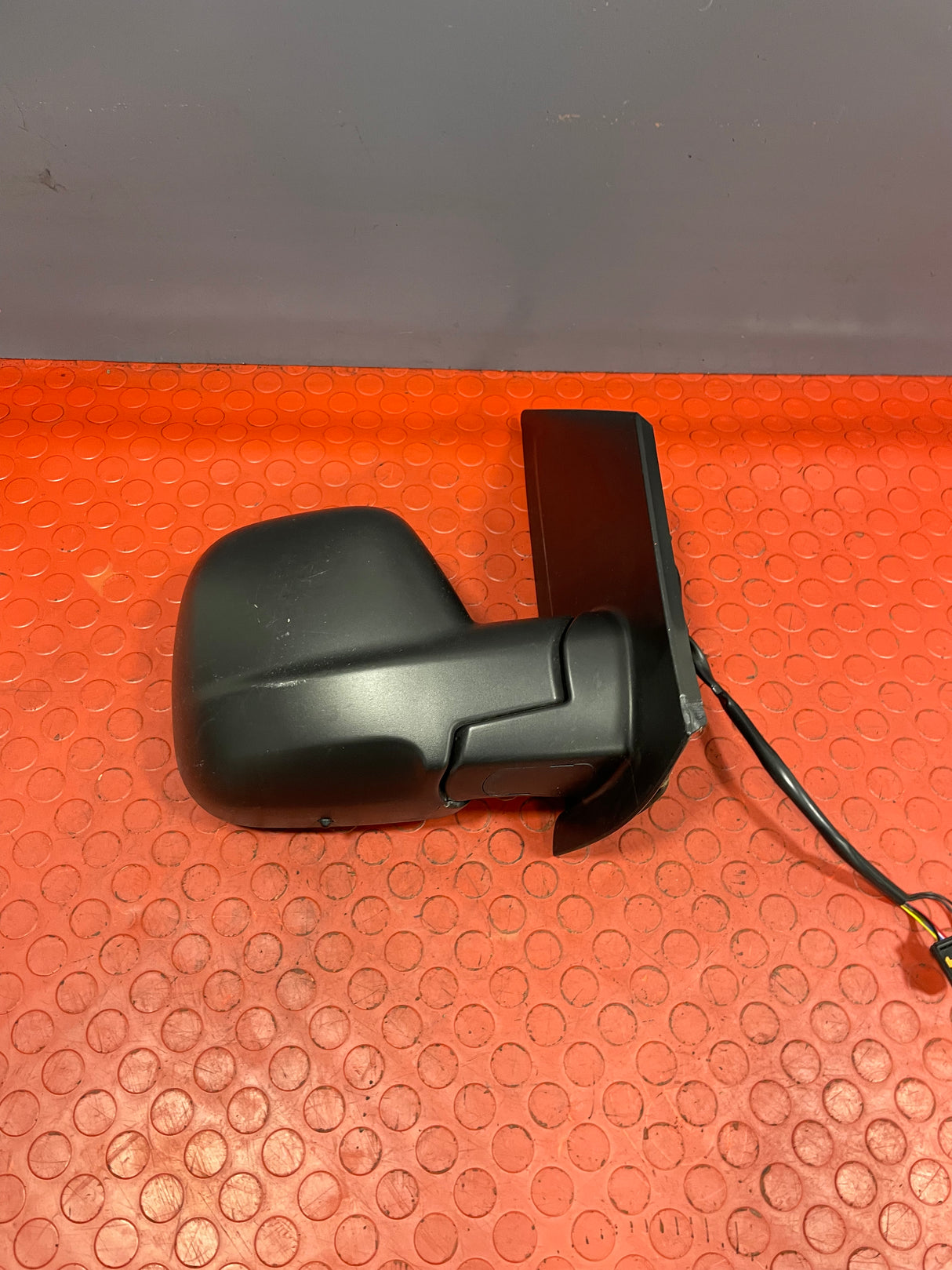 Vauxhall Vivaro/Citroen Dispatch/Peugeot Expert/Totoya Proace/Fiat Scudo ELECTRIC WING MIRROR (Black) Driver's Side 2016-2024 P/N 98087016XT