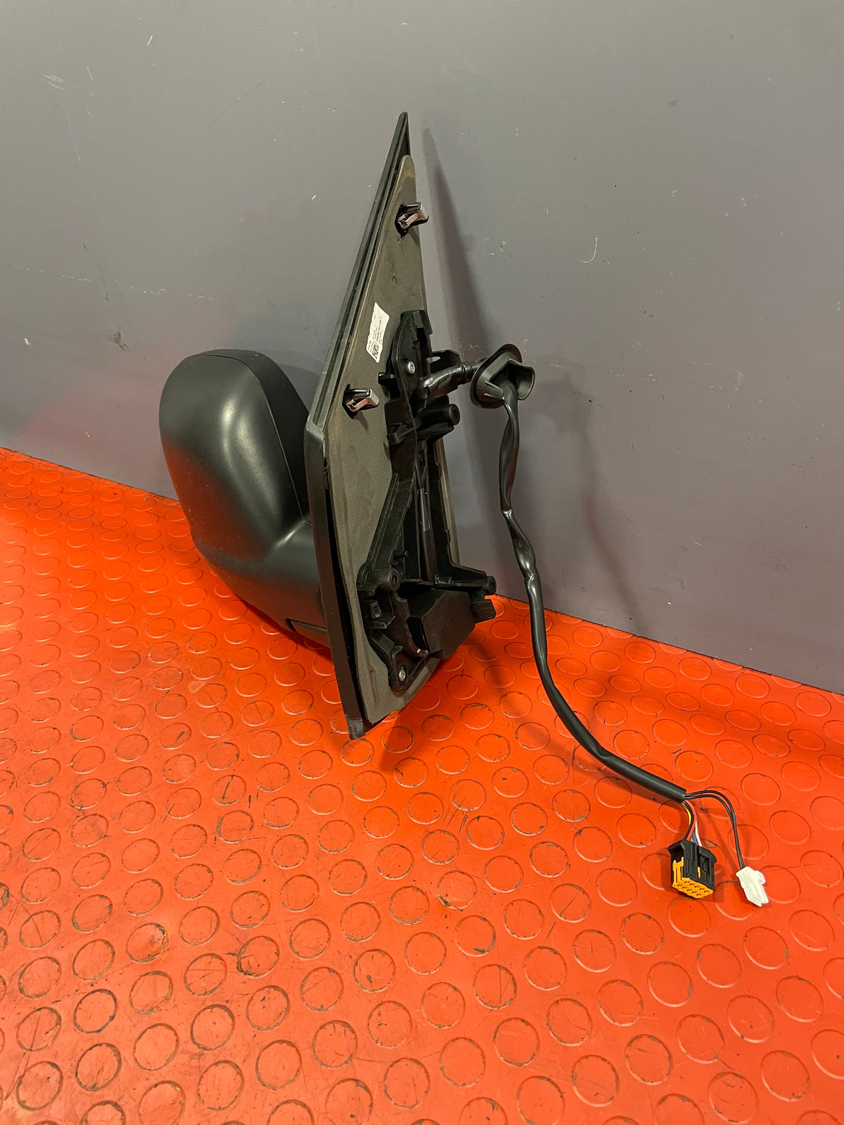 Vauxhall Vivaro/Citroen Dispatch/Peugeot Expert/Totoya Proace/Fiat Scudo ELECTRIC WING MIRROR (Black) Driver's Side 2016-2024 P/N 98087016XT