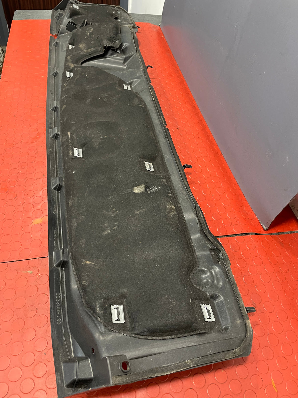 Peugeot Partner/Citroen Berlingo/Vauxhall Combo/Toyota Proace City WINDSCREEN SCUTTLE PANEL TRIM 2019-2024 P/N 9816602280