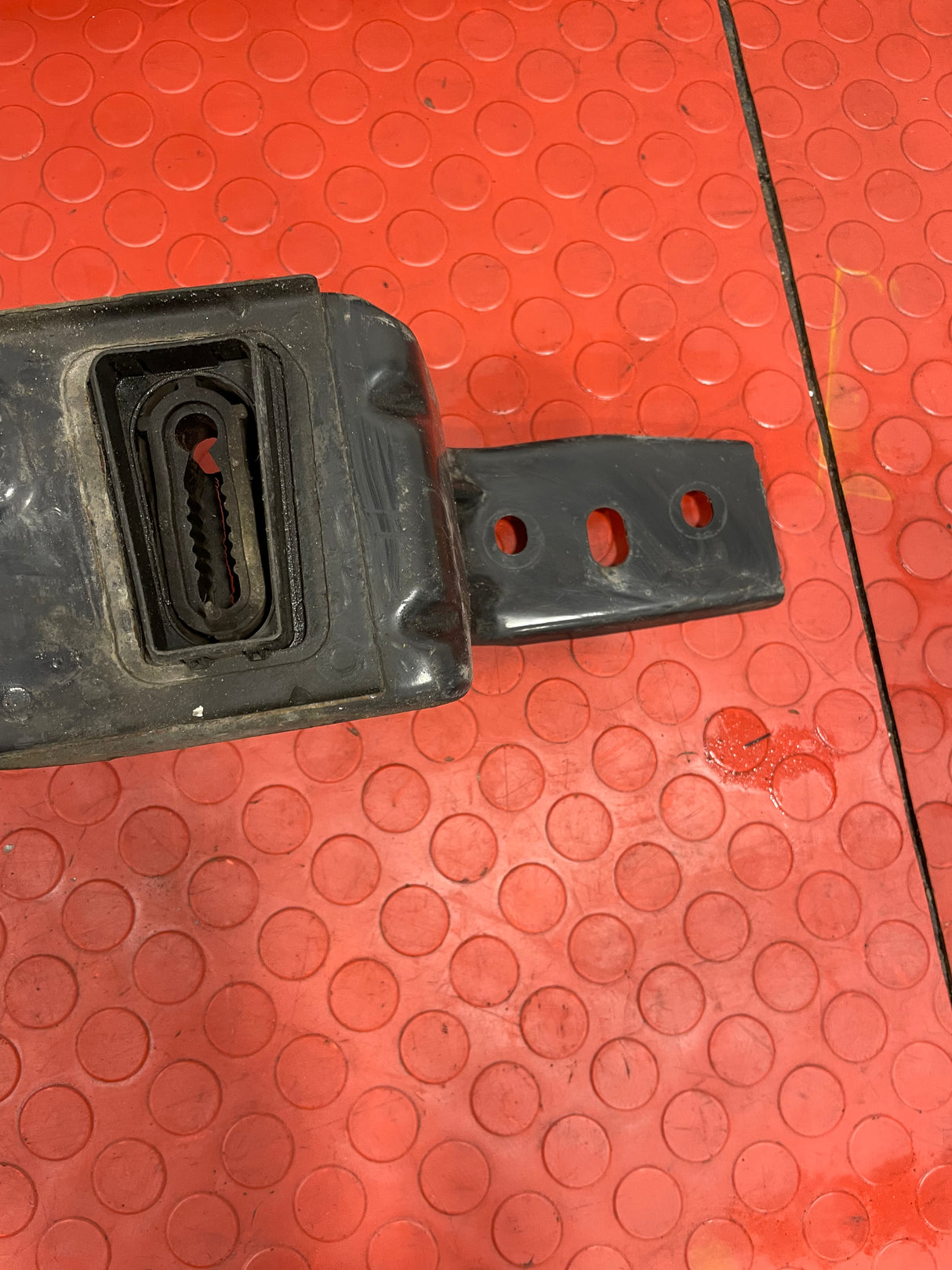 Citroen Berlingo/Peugeot Expert/Vauxhall Combo/Toyota Proace City RADIATOR LOWER SUPPORT PANEL P/N 8907638001