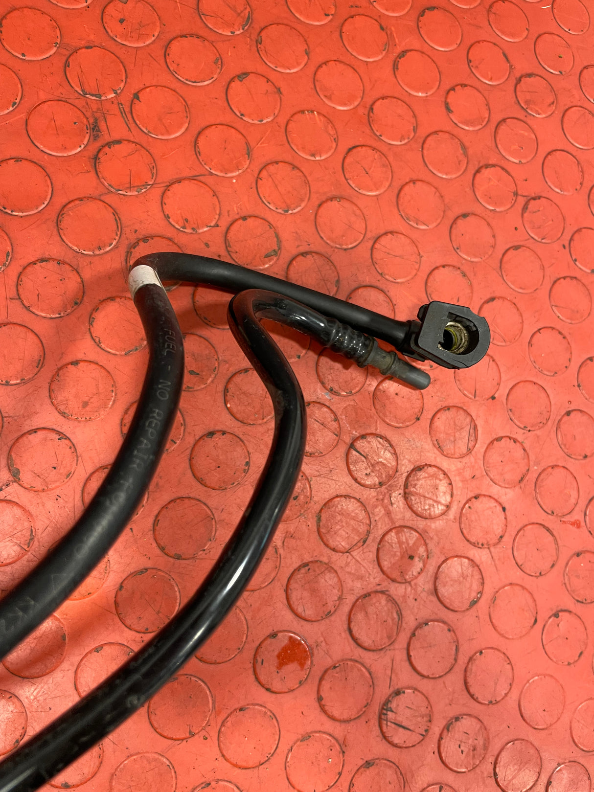 Ford Transit FUEL PUMP FEED LINE PIPES (no clip lock) P/N KK219J338BB / KK219J338A