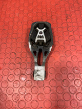 Vauxhall Vivaro/Toyota Proace/Citroen Dispatch/Citroen Berlingo/Partner BOTTOM ENGINE MOUNT 2016-2024 P/N 9811786680