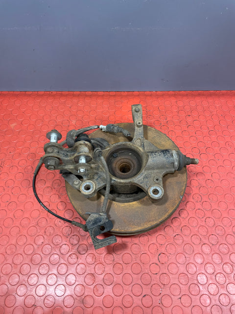 Vauxhall Vivaro/Citroen Dispatch/Peugeot Expert/Toyota Proace/Fiat Scudo FRONT WHEEL HUB W/ ROTOR DISC BRAKE & SPEED SENSOR Driver's Side 2021 R/N 43010561 - 1 / 9806039580