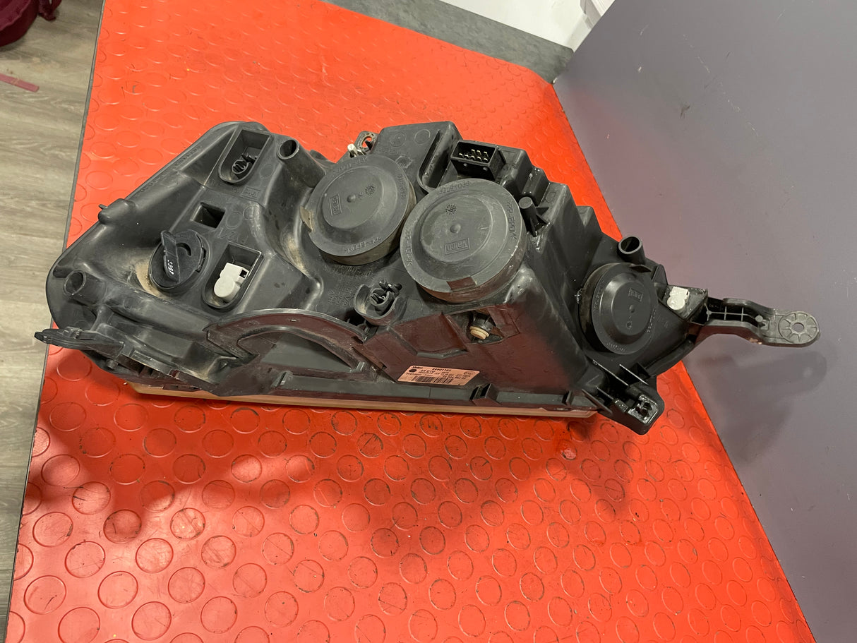 Citroen Dispatch/Peugeot Expert/Toyota Proace/Fiat Scudo HEADLIGHT Driver's Side (Partly Yellowish Lens ) 2007-2016 P/N 89901162