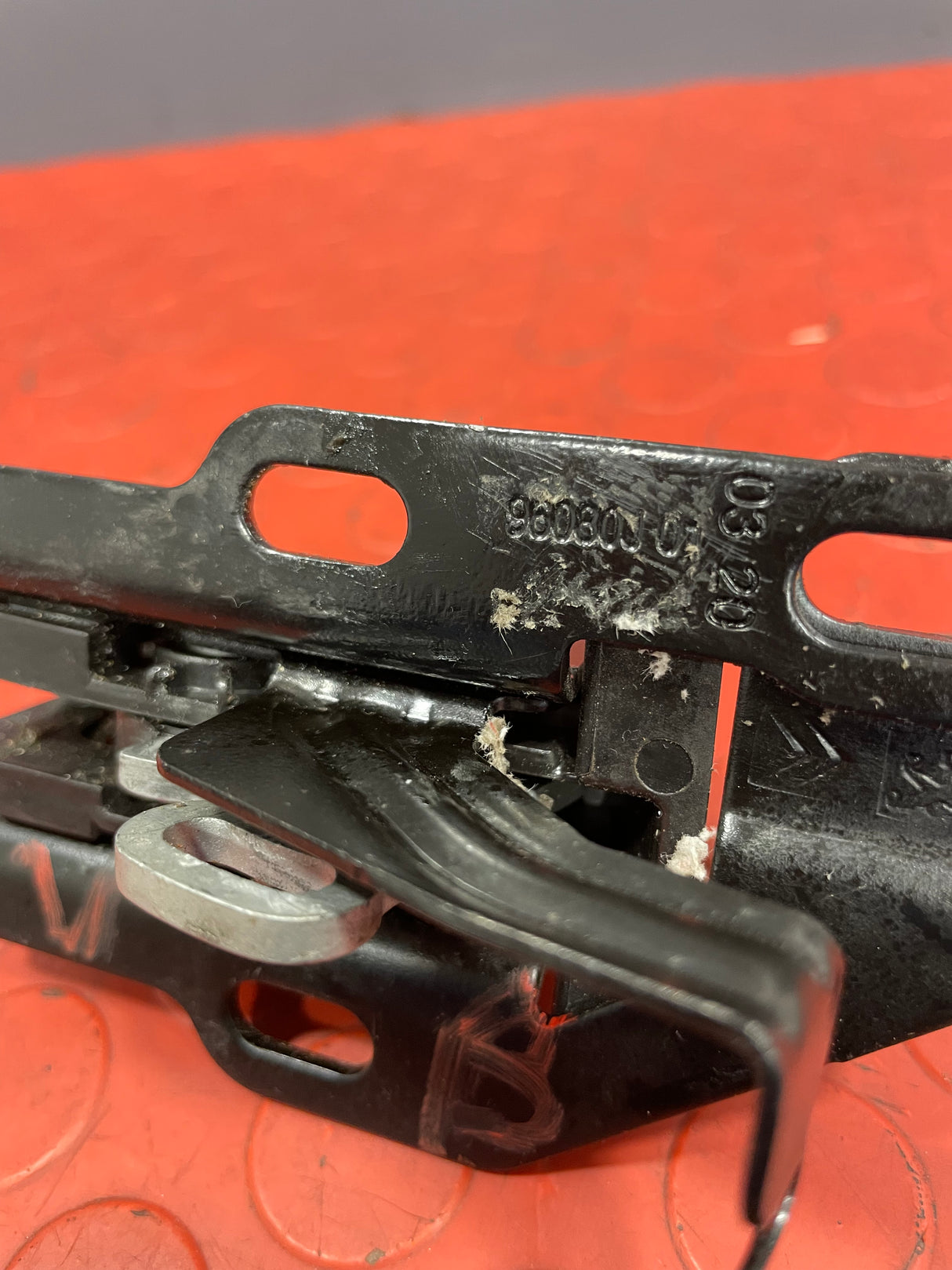 Vauxhall Vivaro/Citroen Dispatch/Peugeot Expert/Toyota Proace/Fiat Scudo BACK DOOR UPPER LOCK LATCH 2016-2024 P/N 96080J01