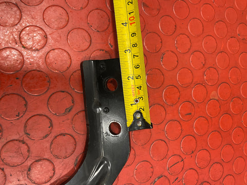 Toyota Proace/Citroen Dispatch/Peugeot Expert/Vauxhall Vivaro SIDE LOADING DOOR TOP ROLLER O/S DRIVERS SIDE  2017-2023   P/N 9823714580