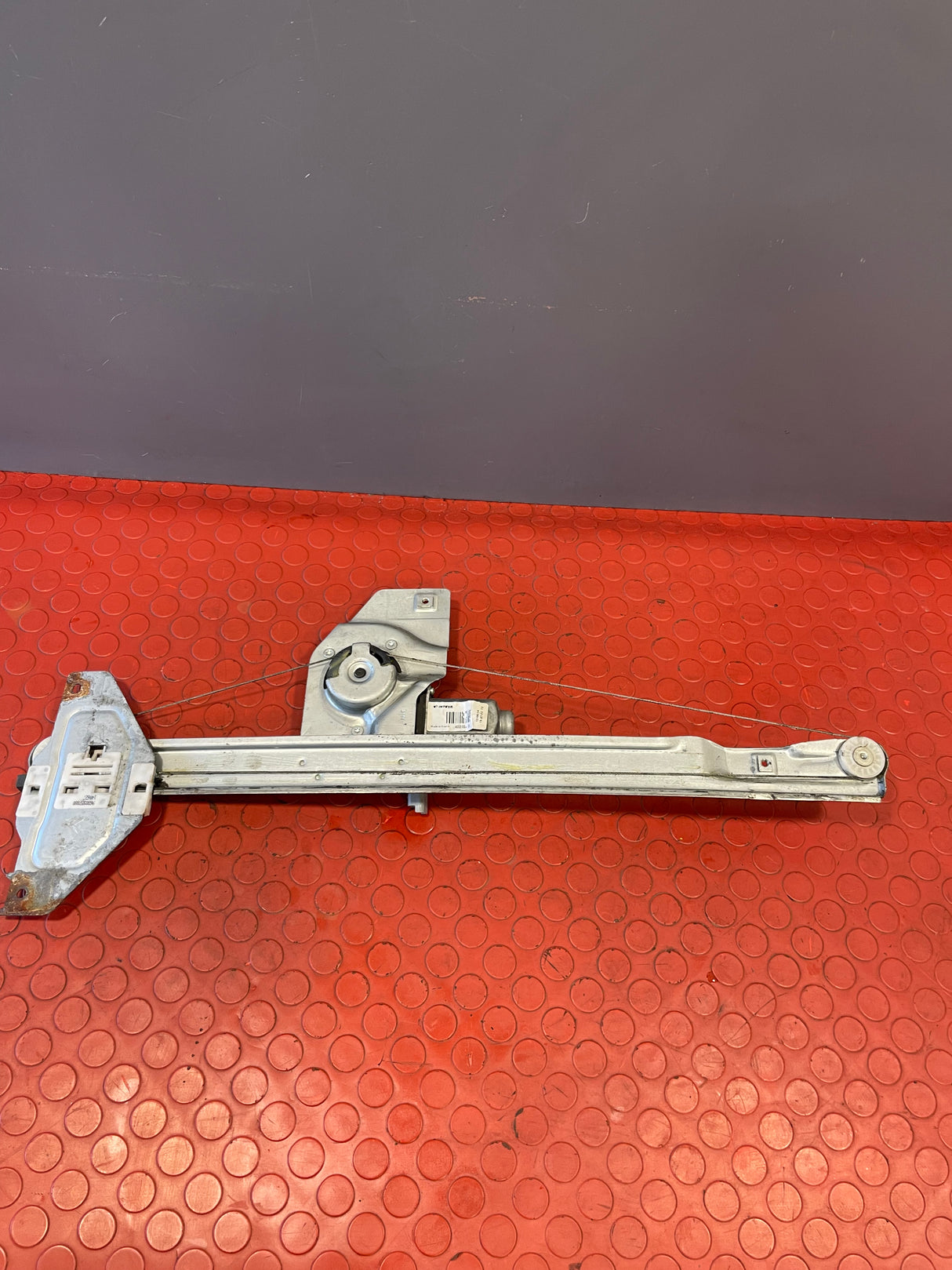 Citroen Berlingo/Peugeot Partner PASSENGER SIDE WINDOW REGULATOR 2008/2018 P/N 9680557880
