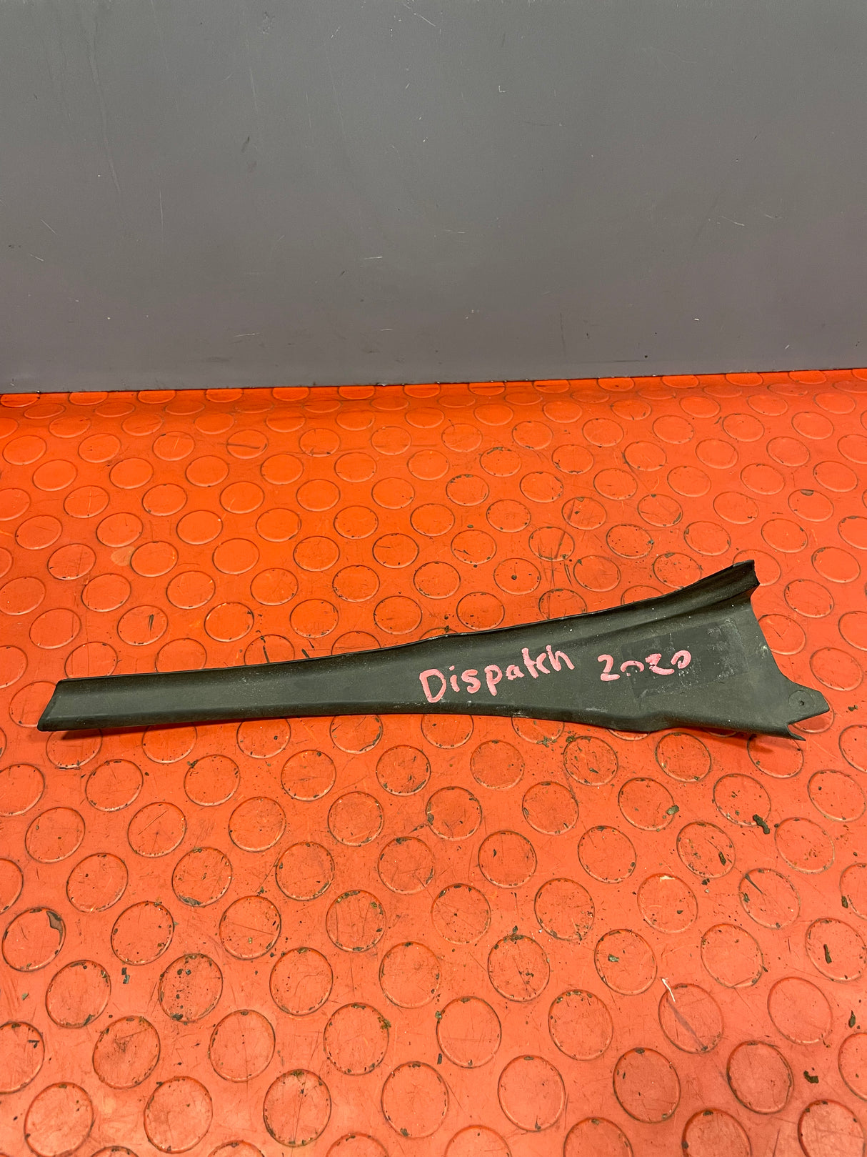 Vauxhall Vivaro/Citroen Dispatch/Peugeot Expert/Toyota Proace/Fiat Scudo WINDSCREEN WEATHER STRIP SCUTTLE Driver's Side P/N 9812855077
