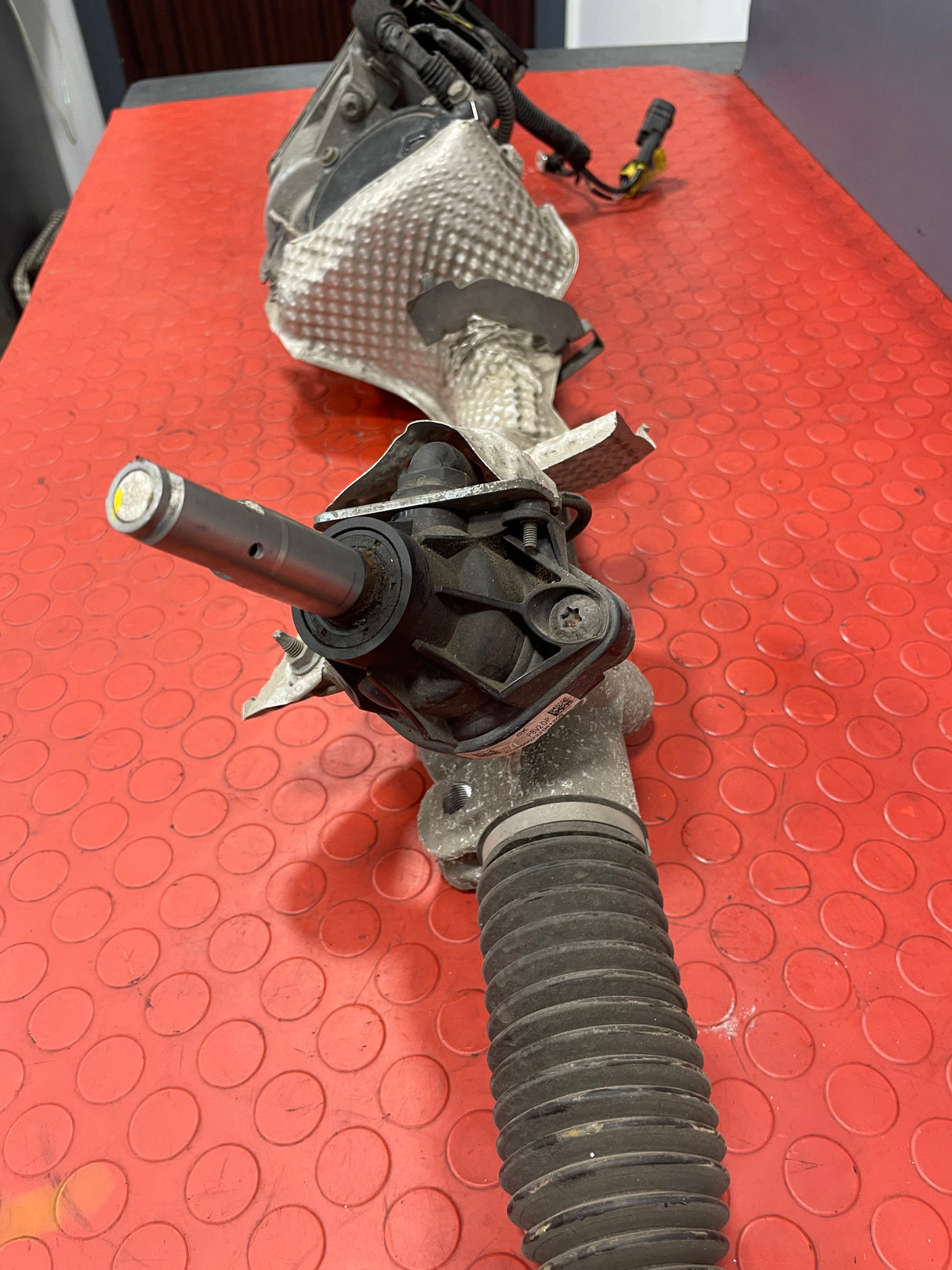 Citroen Berlingo/Peugeot Partner/Vauxhall Combo/Toyota Proace City COMPLETE POWER STEERING RACK 1.5 2019-2024 P/N 9824390580 - 2 / 6820000302