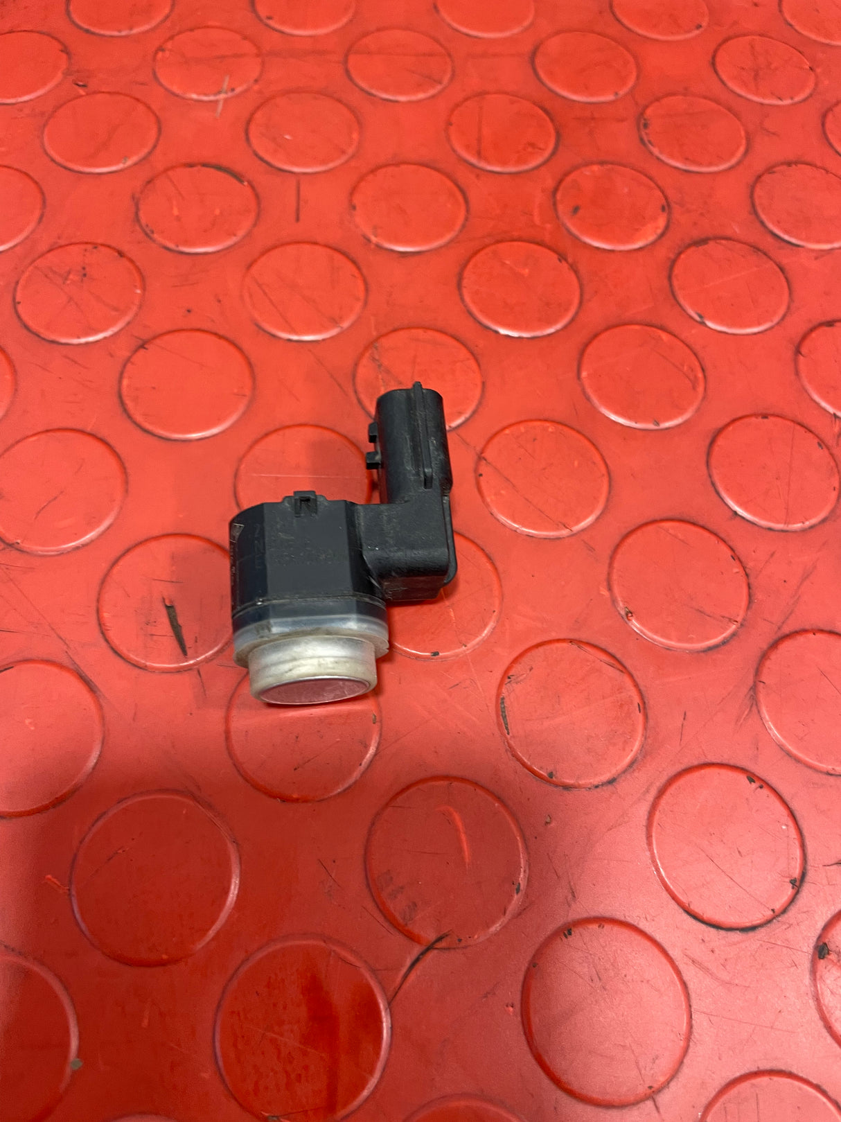 Vauxhall Vivaro/Renault Trafic REAR PARKING SENSOR (SILVER) 2017 P/N 284428691R