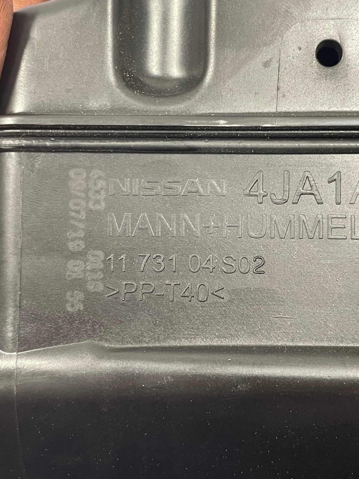 Nissan Navara AIR FILTER BOX WITH AIRFLOW SENSOR 2019 P/N 1173104S02