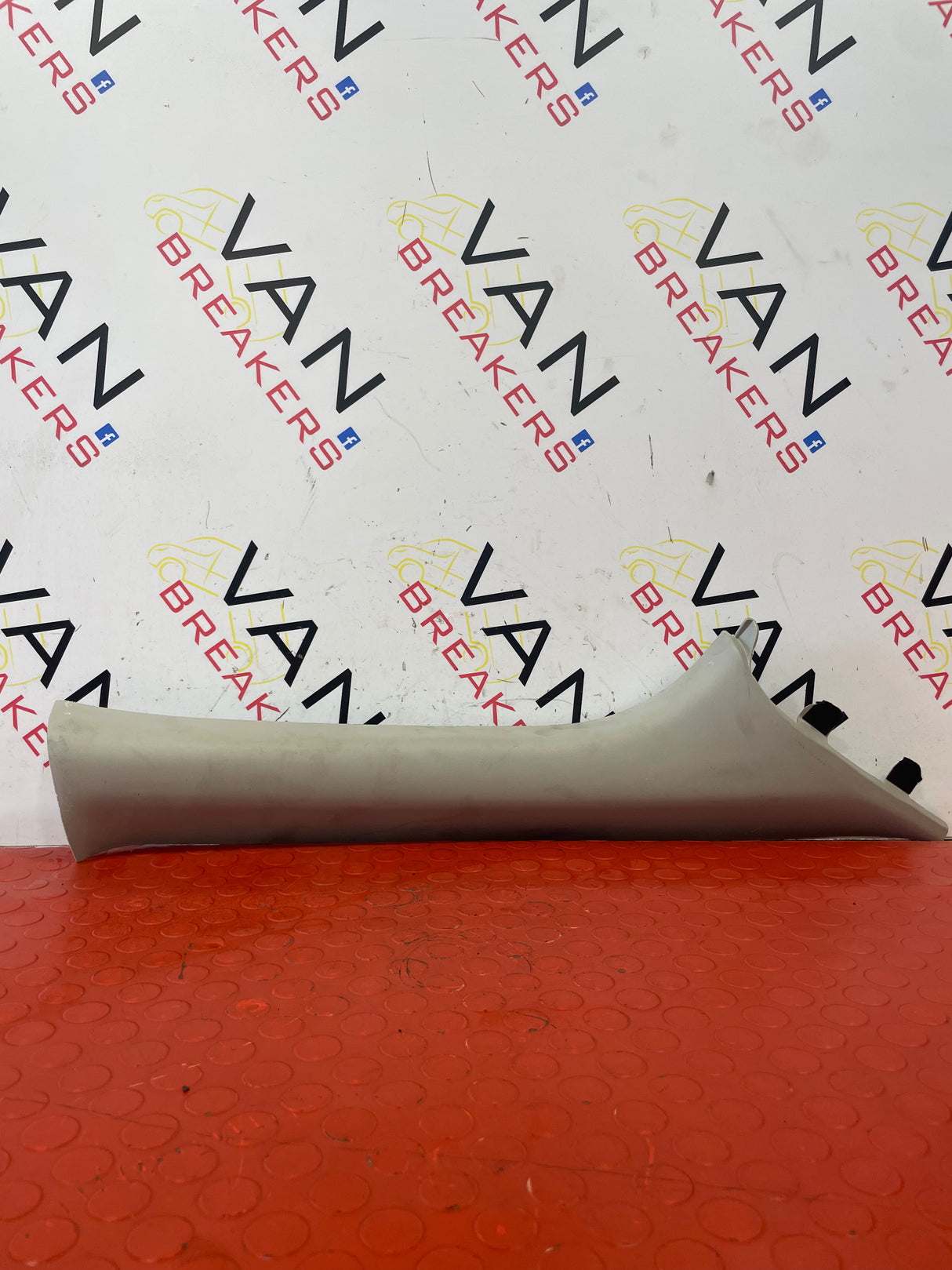 Nissan Navara D/S INTERIOR TRIM PIECE 2018 P/N 769114JA0A