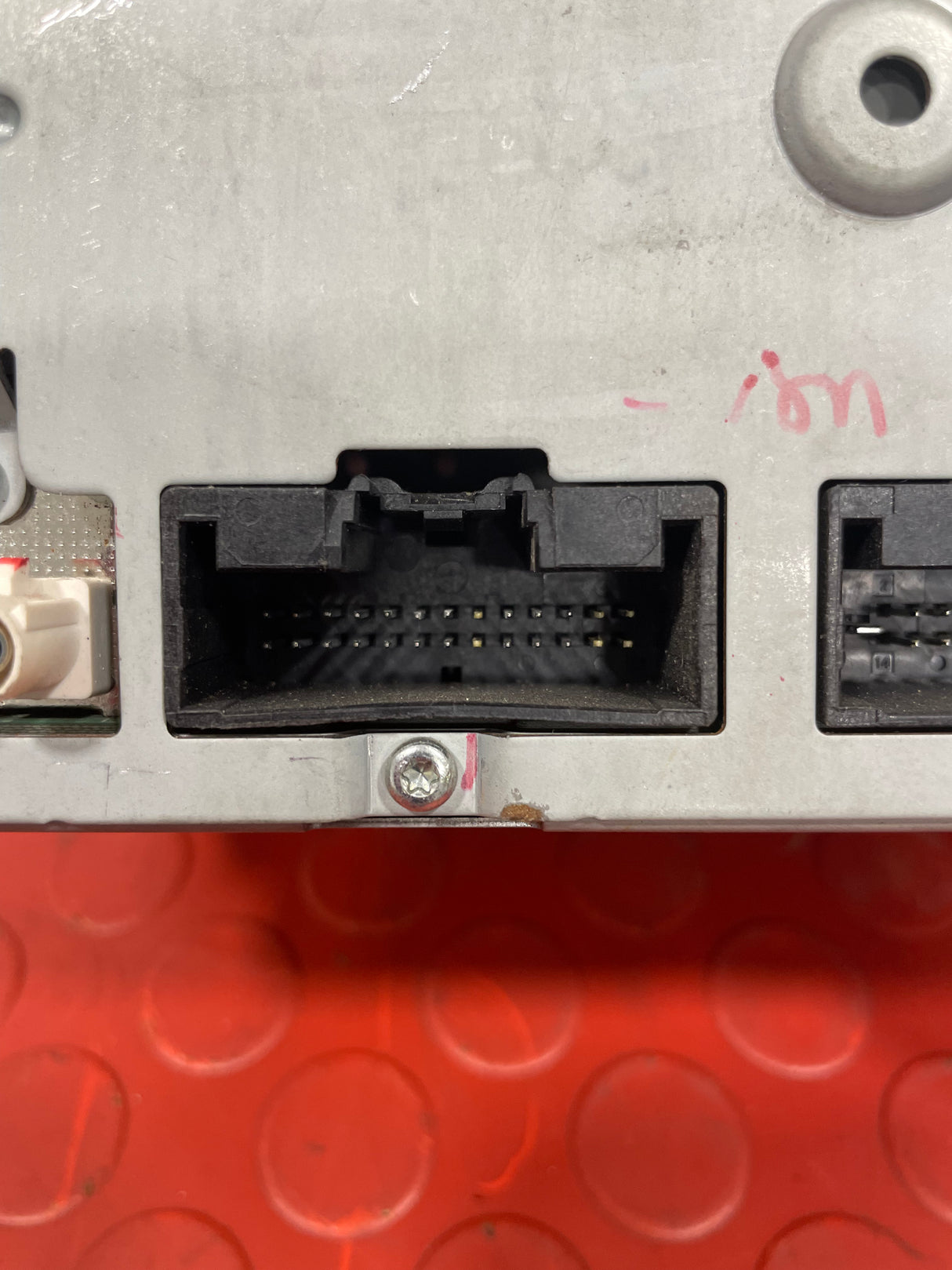 Ford Transit Custom RADIO AND CD PLAYER UNIT (FITS OTHER FORDS ASWELL) 2013-2018   P/N  F1BT18C815GE