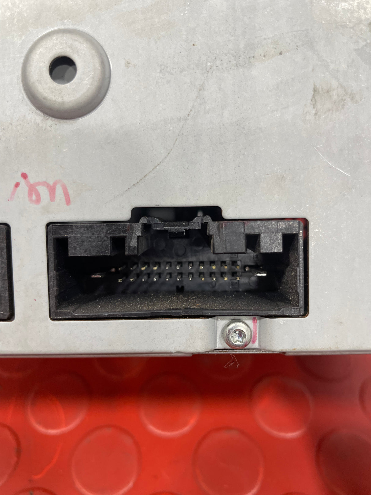 Ford Transit Custom RADIO AND CD PLAYER UNIT (FITS OTHER FORDS ASWELL) 2013-2018   P/N  F1BT18C815GE