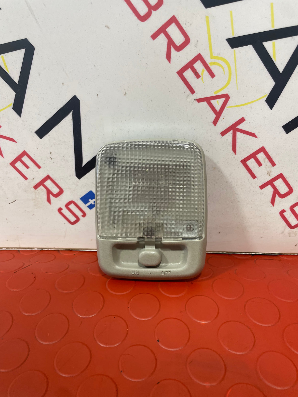 NIissan Navara REAR INTERIOR LIGHT 2015-2024 P/N 26410ZT60A