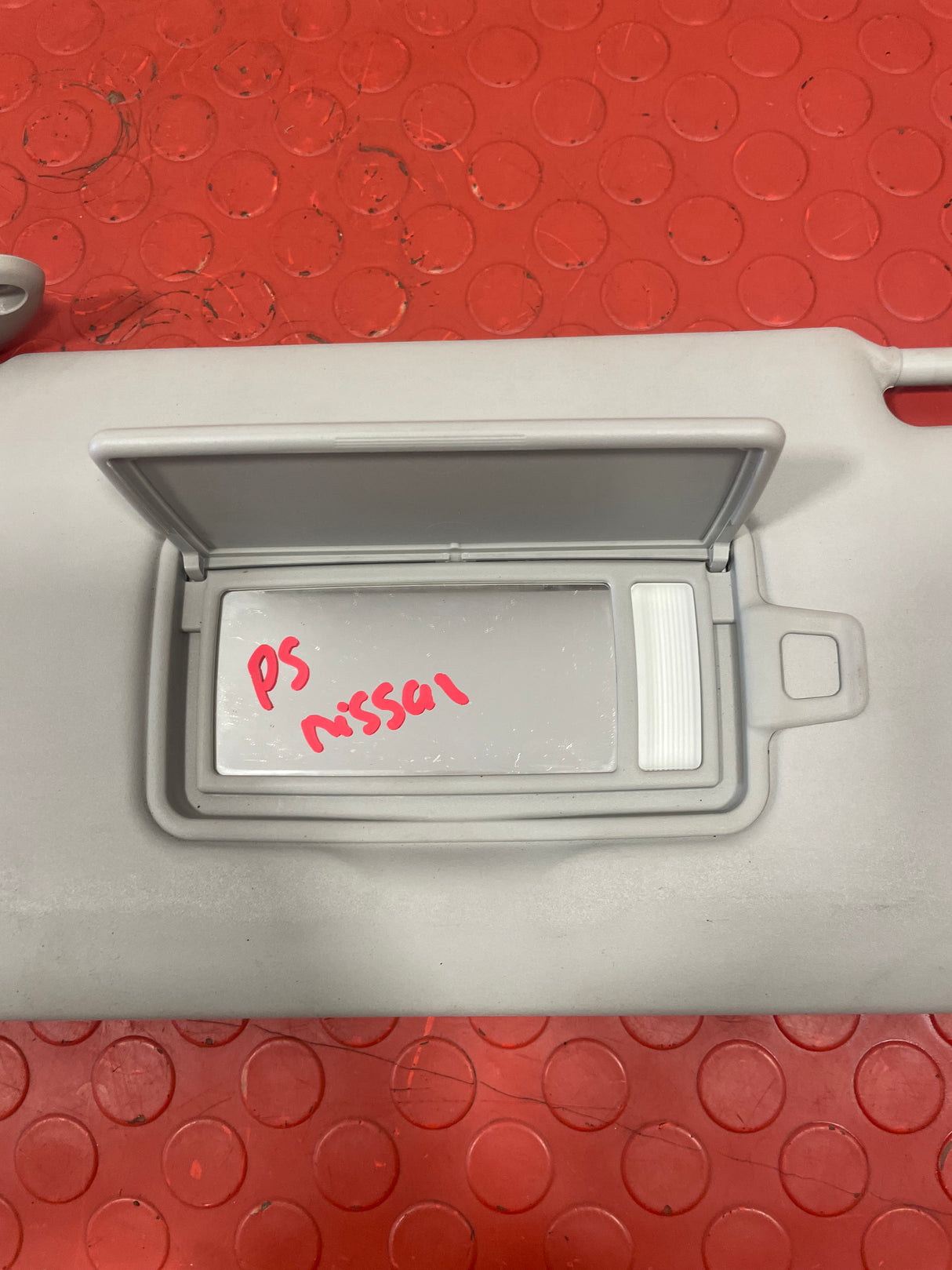 Nissan Navara P/S SUN VISOR 2015-2024 P/N 964015JU0D