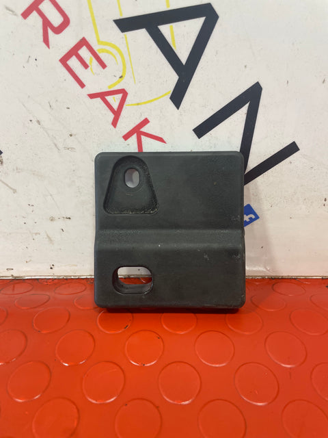 Citroen Berlingo/ Peugeot Partner/ Vauxhall Combo/ Toyota Proace City REAR DOOR LOCK BRACKET 2019-2024 P/N 9818778177