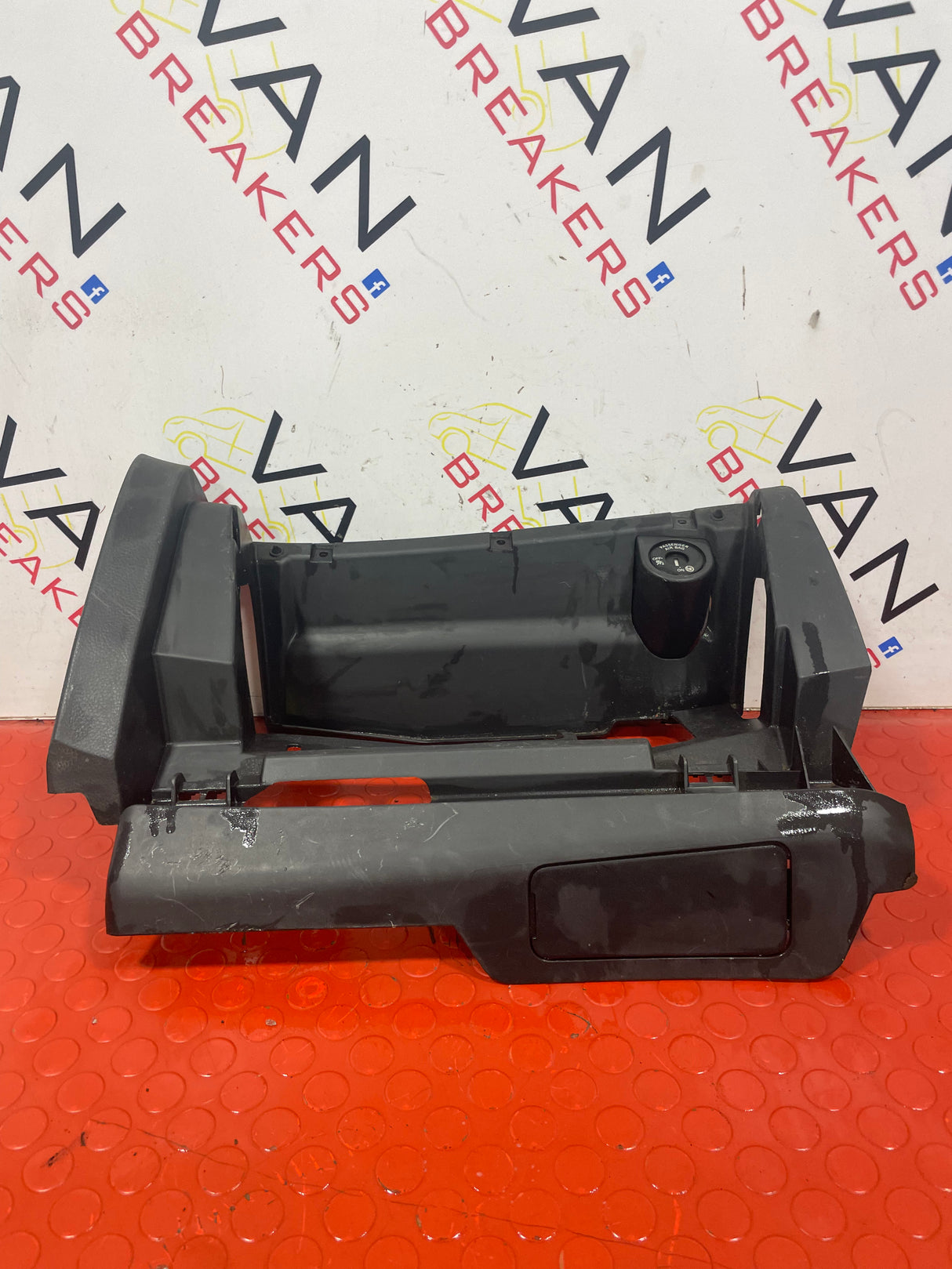 Nissan Navara GLOVE BOX HOUSING 2015-2024 P/N 681024KJ0A