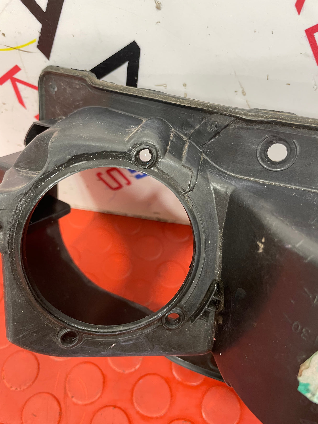 Vauxhall Vivaro B MK2 Renault Trafic MK3 FUEL FILLER FLAP (NON ADBLUE) WHITE 2014-2018 P/N 781207731R