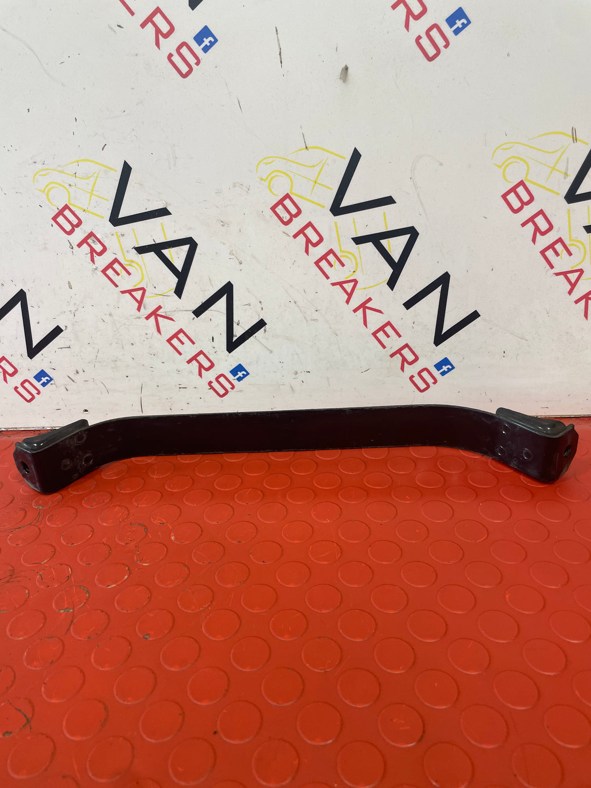 Nissan Navara FUEL TANK STRAP 2015-2024 P/N 17406EA000