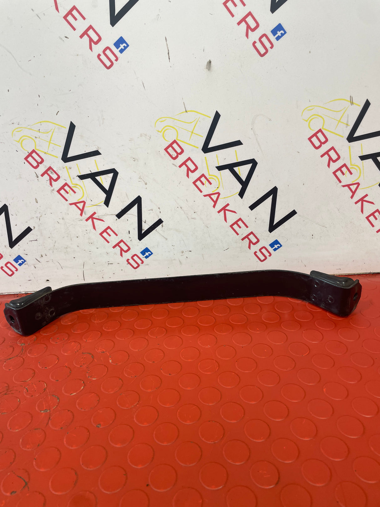 Nissan Navara FUEL TANK STRAP 2015-2024 P/N 17406EA000