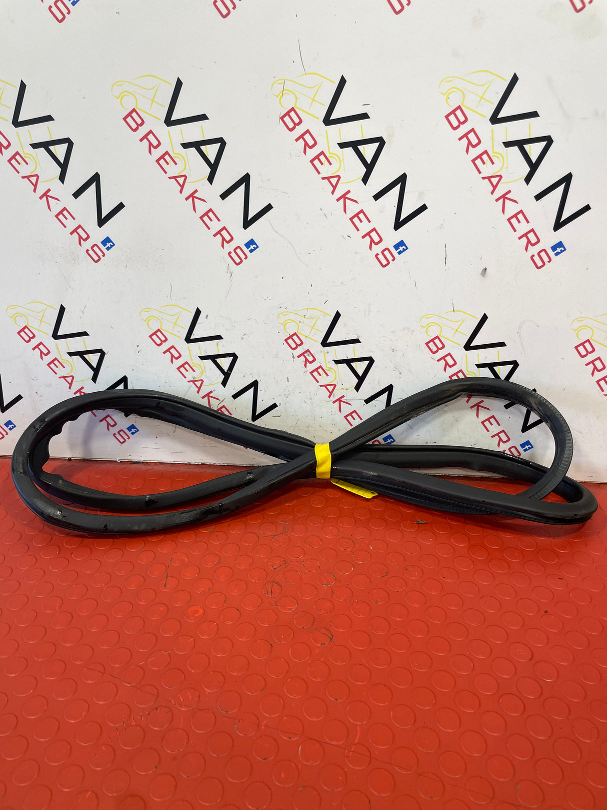 Nissan Navara D/S REAR DOOR RUBBER SEALS 2015-2024 P/N 769244JG0A