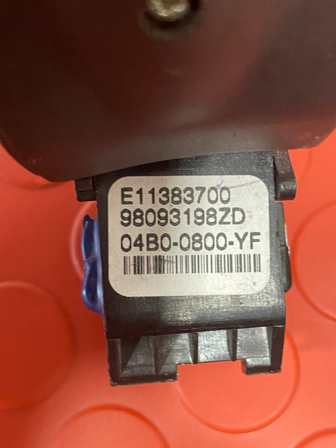 Citroen Dispatch/ Peugeot Expert/ Vauxhall Vivaro RADIO CONTROLLER SWITCH 2016-2024 P/N 98093198ZD