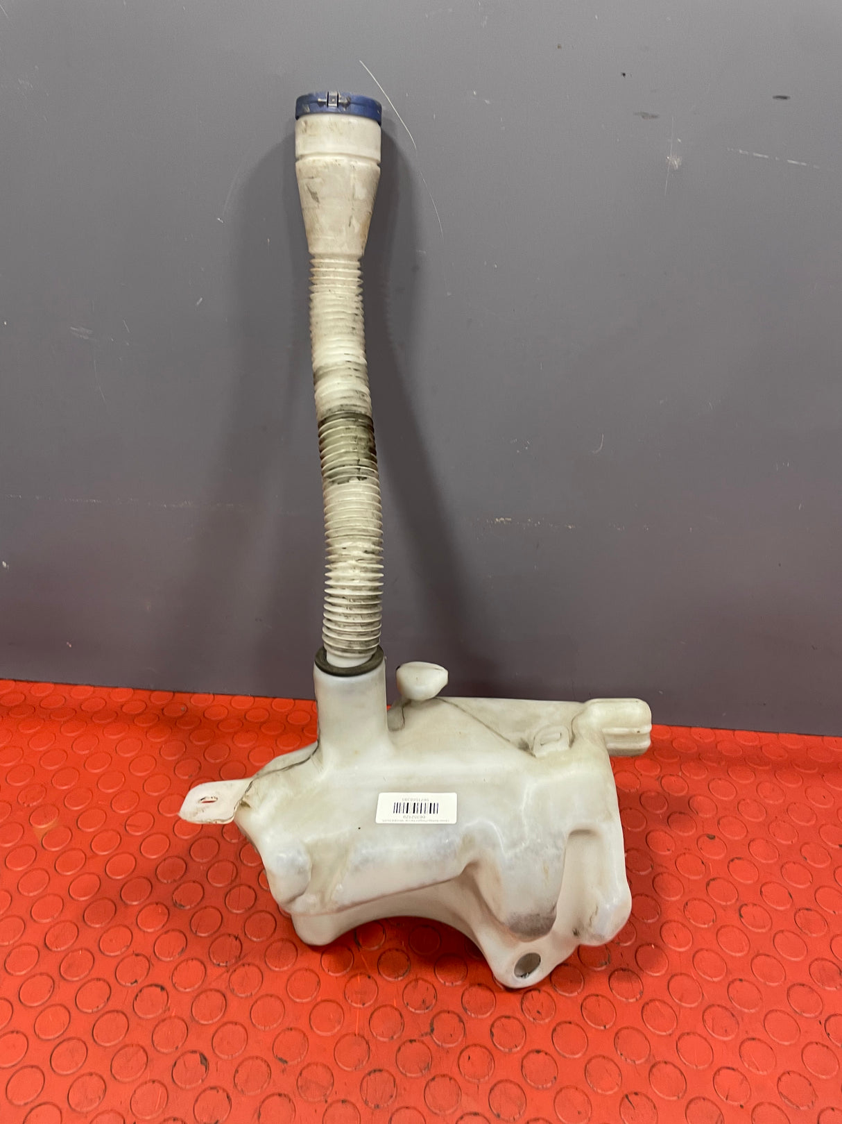 Citroen Berlingo/Peugeot Partner WASHER BOTTLE WITH FILLER NECK (NO PUMP) 2008-2018 P/N 9671568380