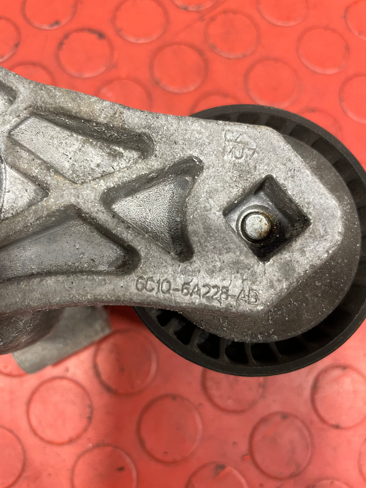 Ford Transit Custom DRIVE BELT TENSIONER 2.2 2013-2016 P/N 6C106A228AB