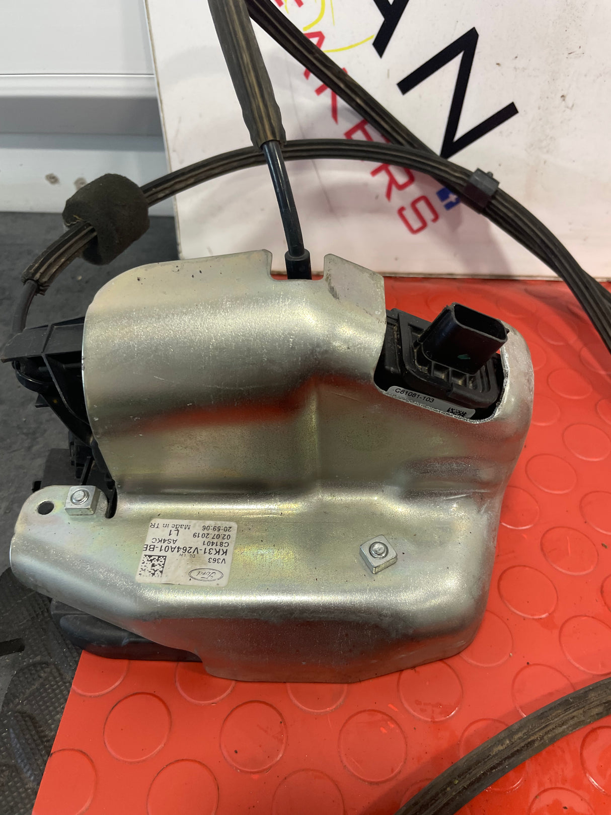 Ford Transit Mk8 SLIDING DOOR LOCKING MECHANISM 2019-2023 P/N KK31V264A01BE