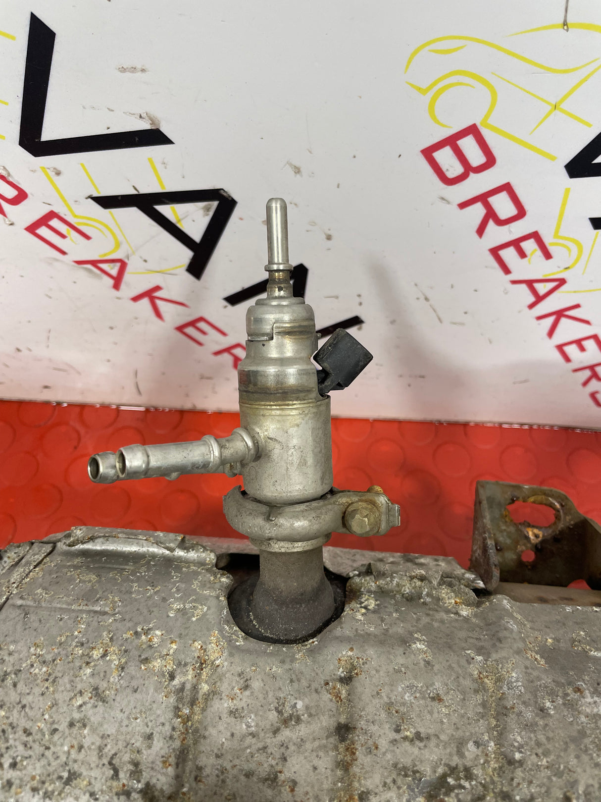 Citroen Berlingo Peugeot Partner Toyota Proace Vauxhall Combo DE POLLUTION FILTER (DPF) WITH SENSORS AND ADBLUE INJECTOR 1.5 2018-2023 P/N 9841854880