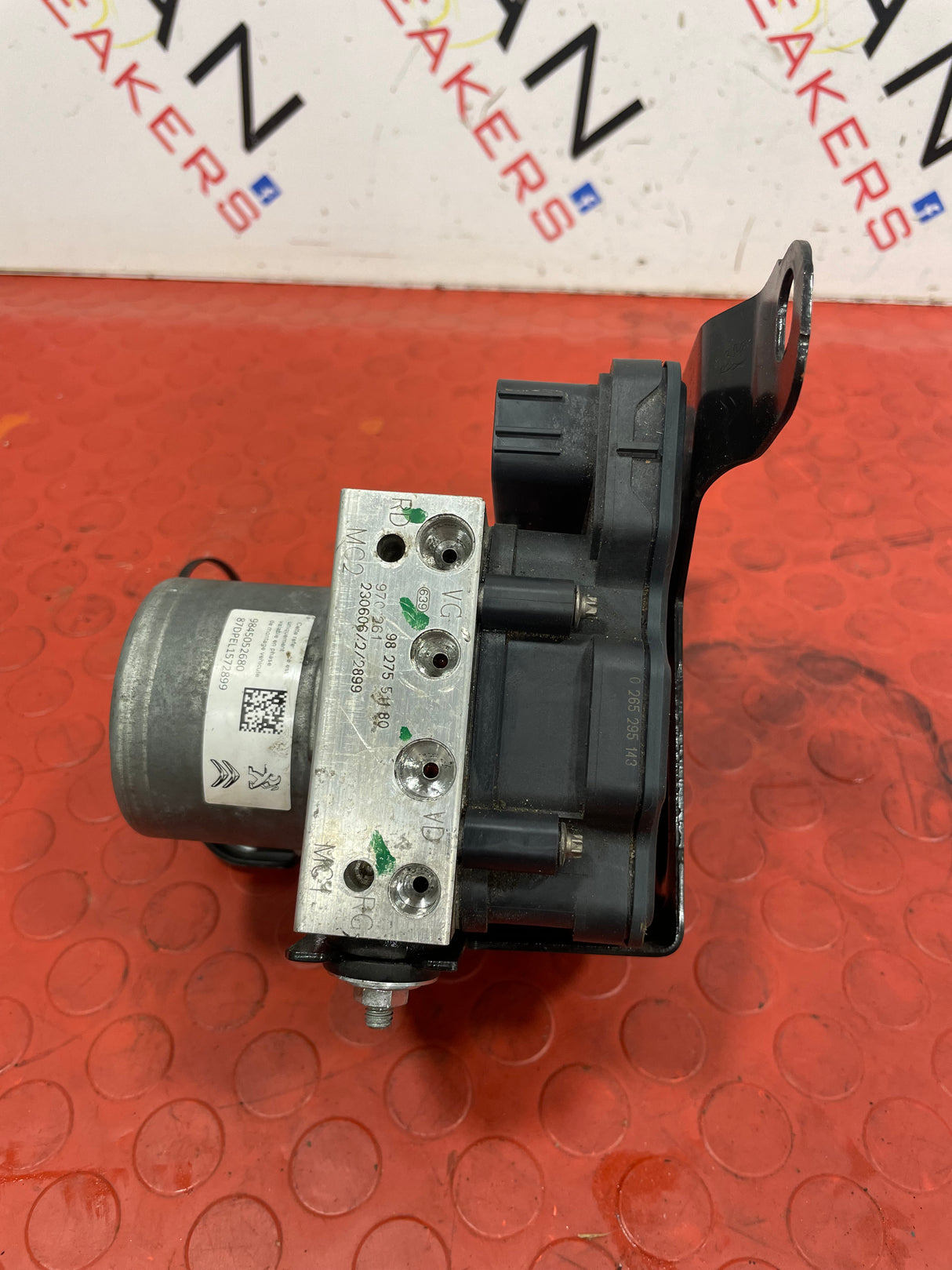 Citroen Berlingo Peugeot Partner ABS PUMP, CONTROL UNIT AND BRACKET 1.5 2019-2023  P/N 0265956944