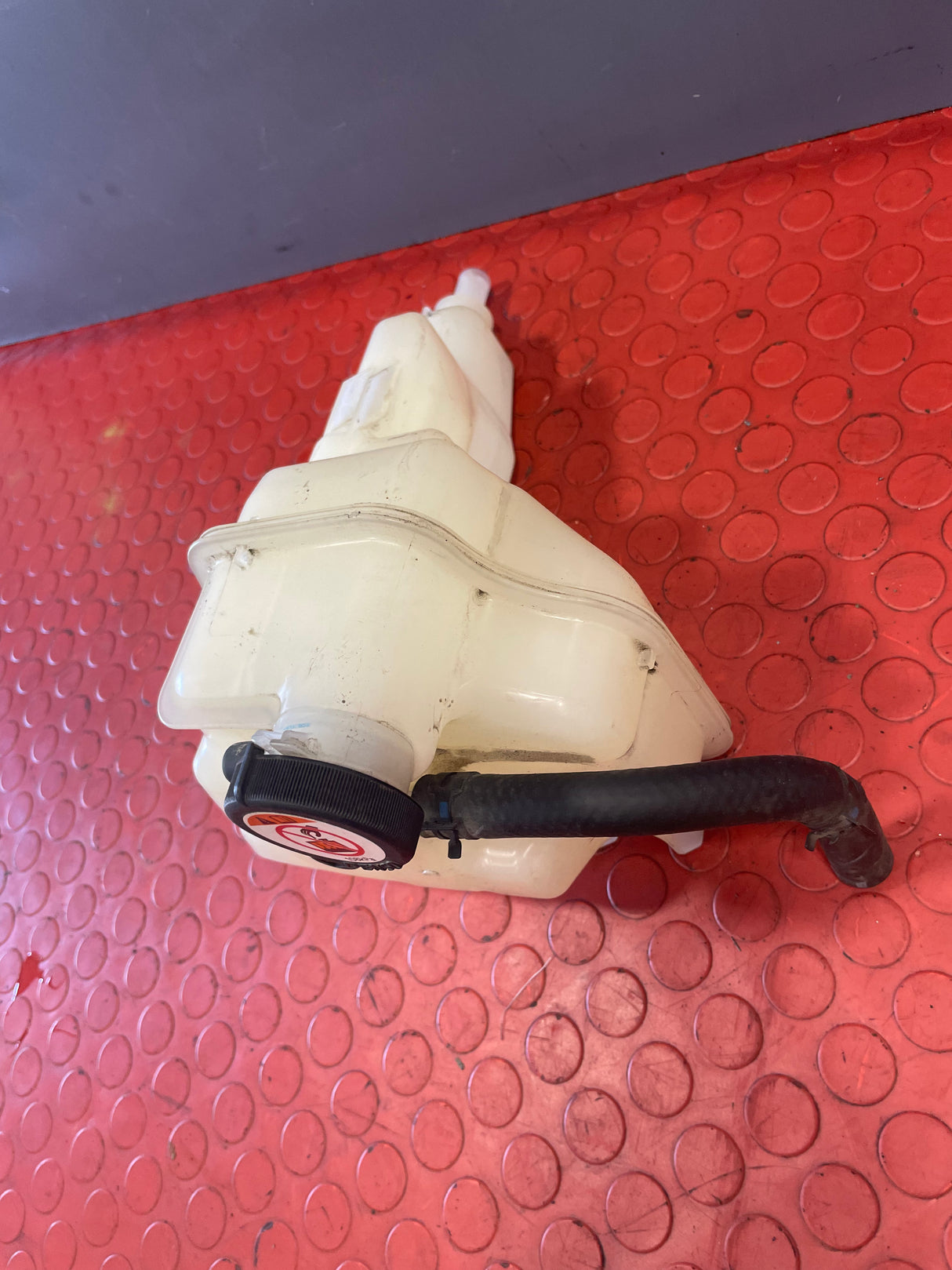 Toyota Hilux COOLANT RESERVOIR/EXPANSION BOTTLE 2016-2023  P/N 166400E010