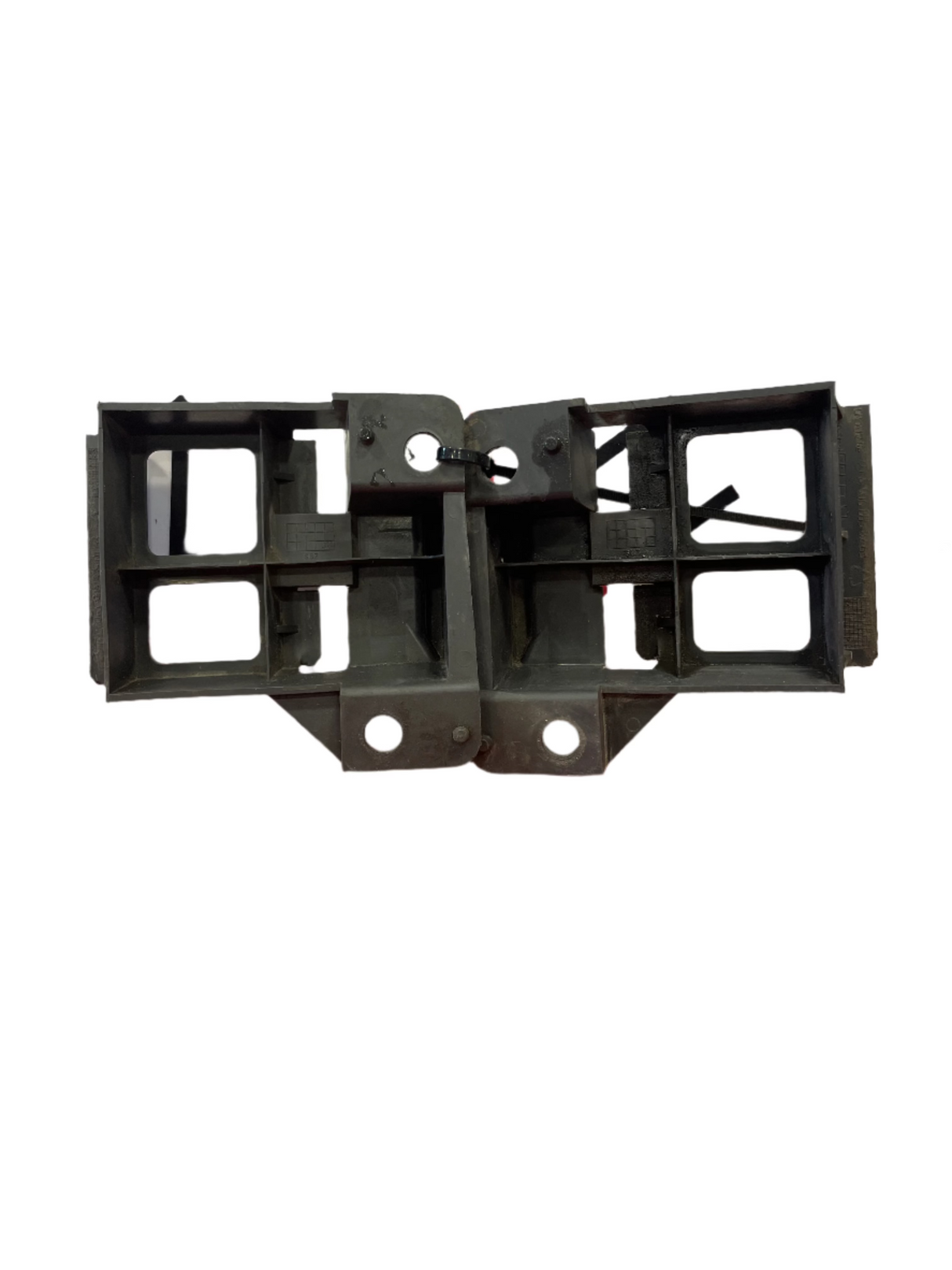 Mercedes Sprinter 906 FRONT BUMPER BRACKETS 2011   P/N A9066850263 A