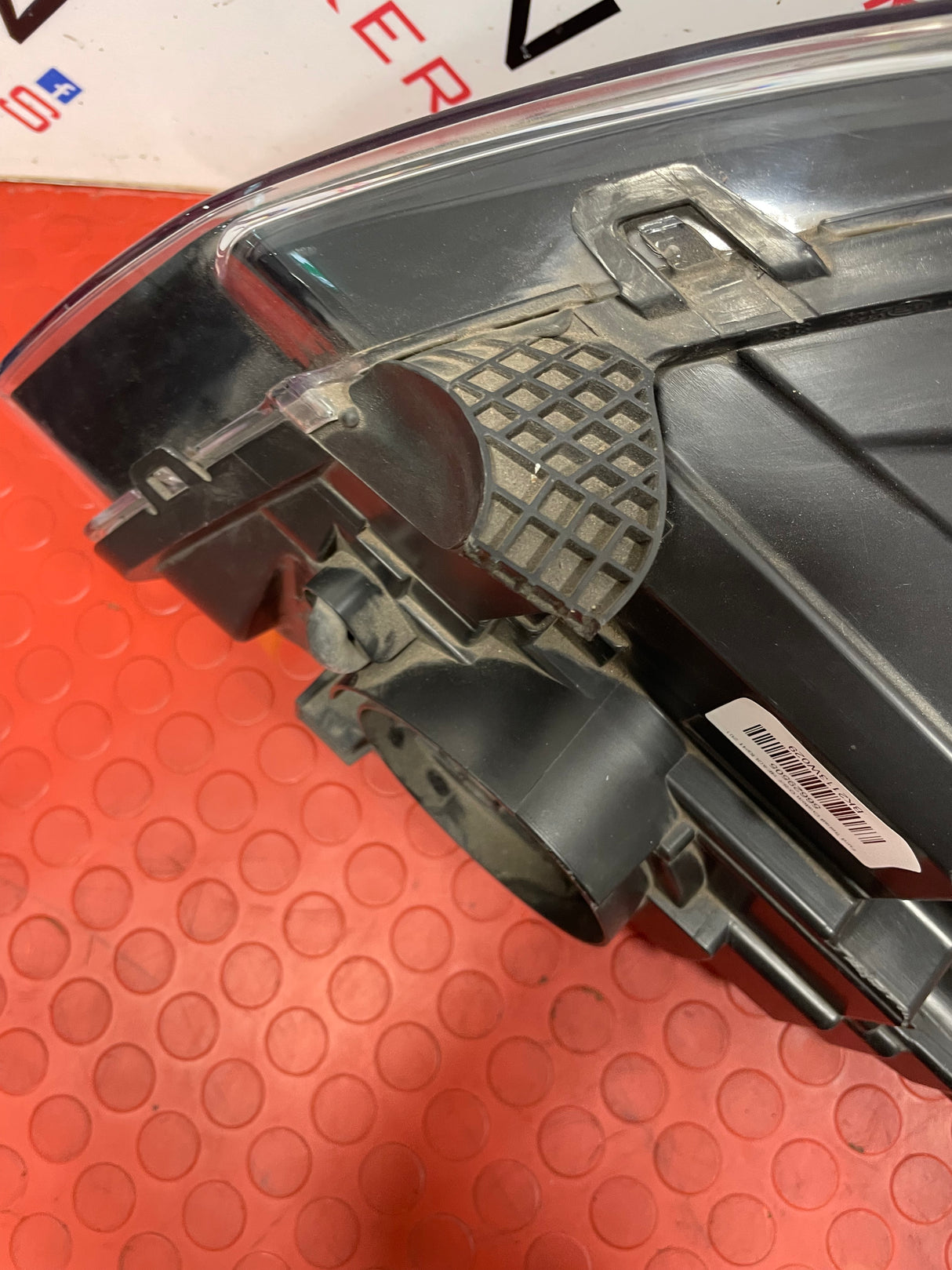 Ford Transit Custom HEADLIGHT DRIVER SIDE RH (BROKEN CLIP) 2013-2018  P/N BK2113W029AJ - 1