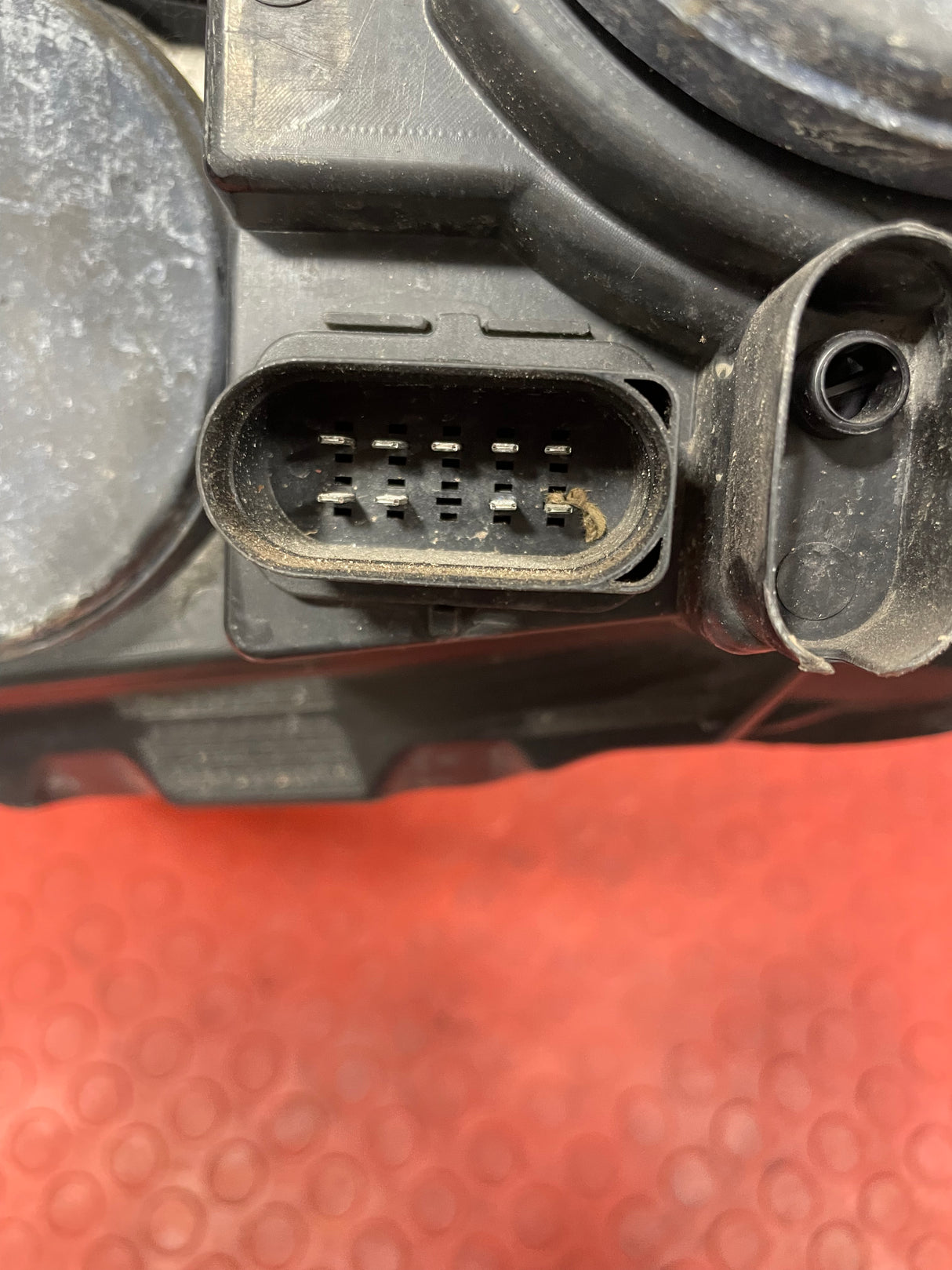 Ford Transit Custom HEADLIGHT DRIVER SIDE RH (BROKEN CLIP) 2013-2018  P/N BK2113W029AJ - 1