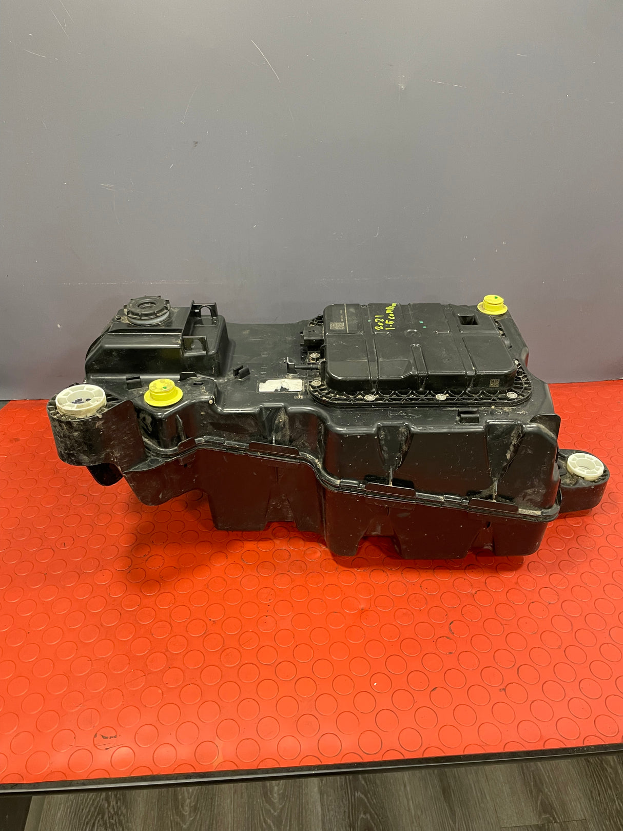 Citroen Berlingo/Peugeot Partner/Toyota Proace City/Vauxhall Combo ADBLUE TANK 2019-2024 P/N 9817601880 - 3