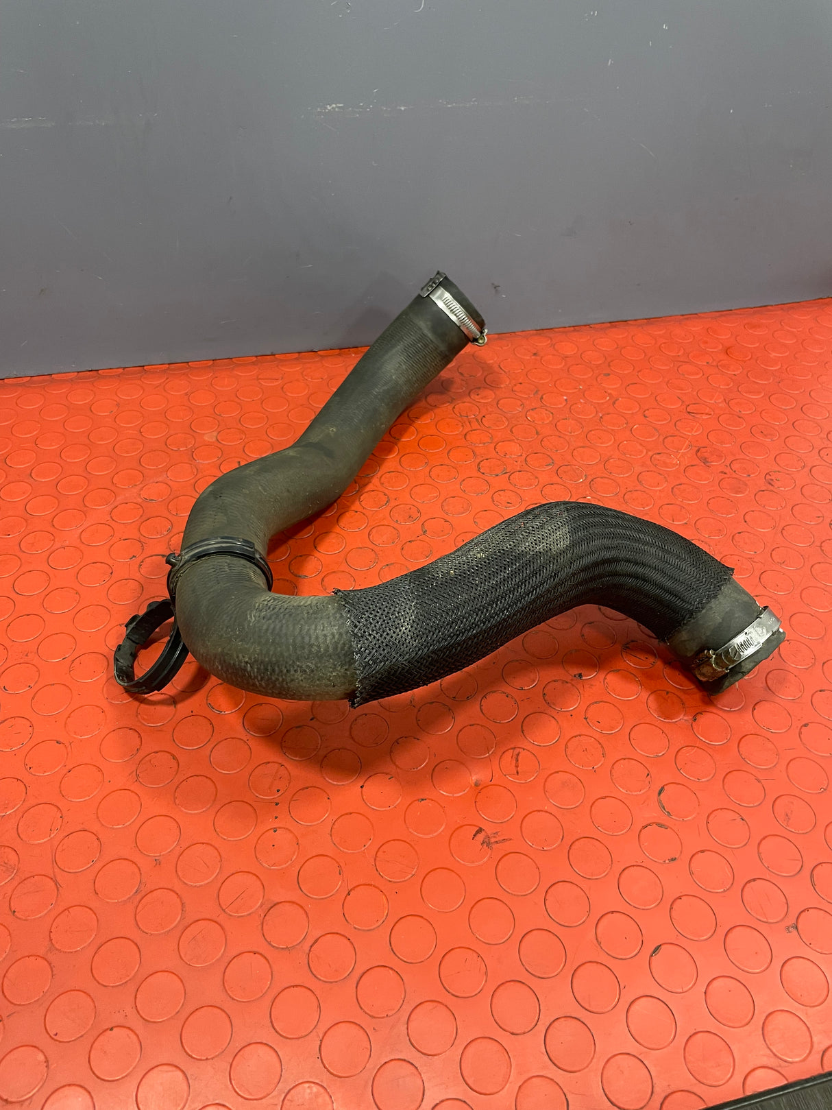 Citroen Berlingo/Peugeot Partner/Vauxhall Combo/Toyota Proace City TURBO INTERCOOLER HOSE 2019-2024 P/N 9820100780 - 1