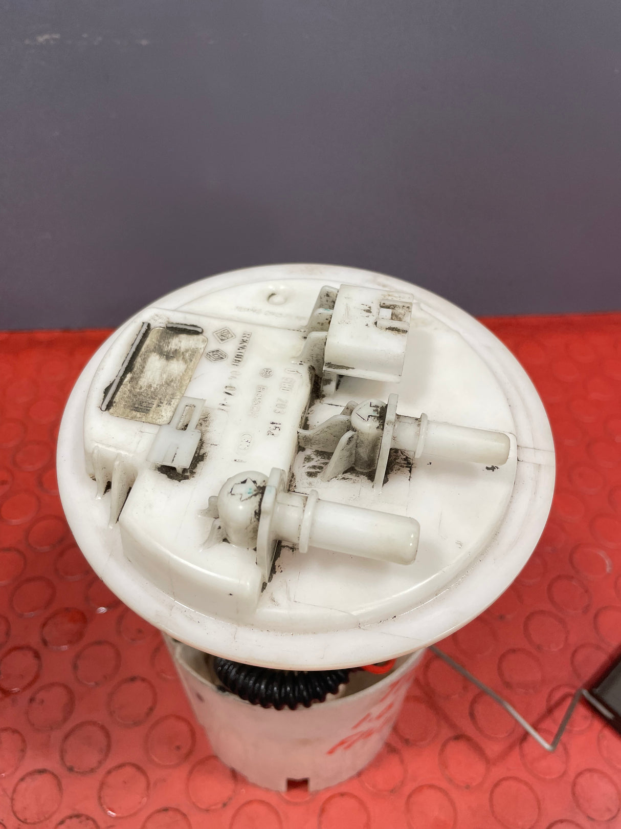 Renault Trafic/Vauxhall Vivaro/Nissan NV300 FUEL SENDING UNIT 1.6 FWD 2014-2019 P/N 172021036R - 1