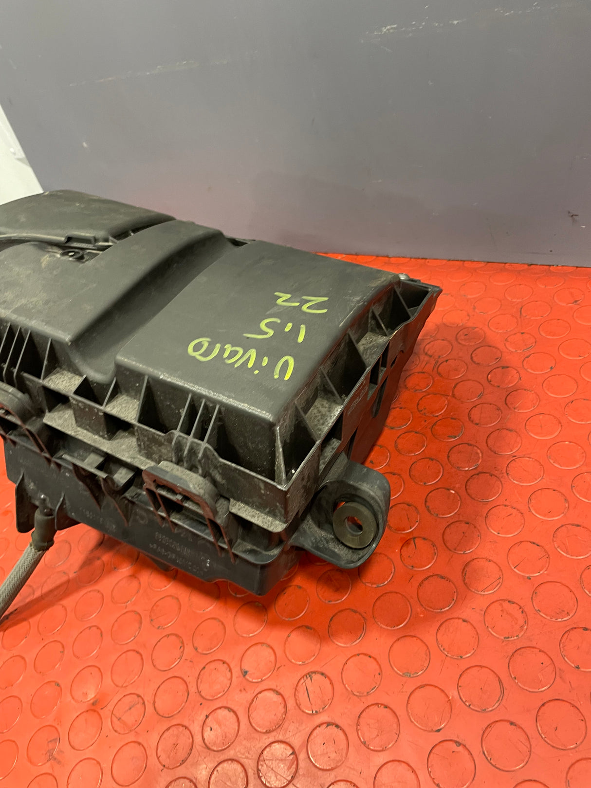 Citroen Berlingo/Peugeot Partner/Vauxhall Combo/Toyota Proace City COMPLETE AIRBOX w/ AIR FILTER & MAF SENSOR 2019-2024 1.5/1.6 P/N 9828002080 - 2