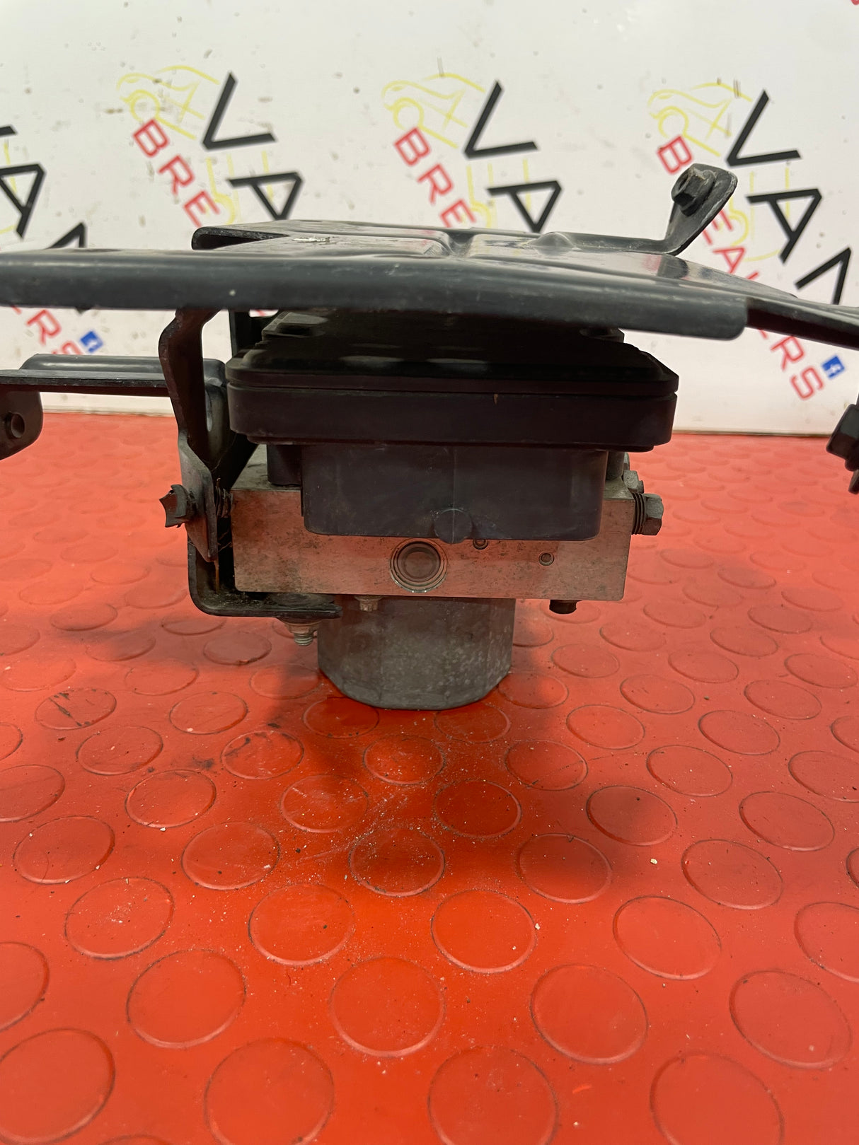 Ford Transit Custom  ABS PUMP/MOLDULE AND BRACKET MK8 2016 ONWARDS  P/N 0265956396