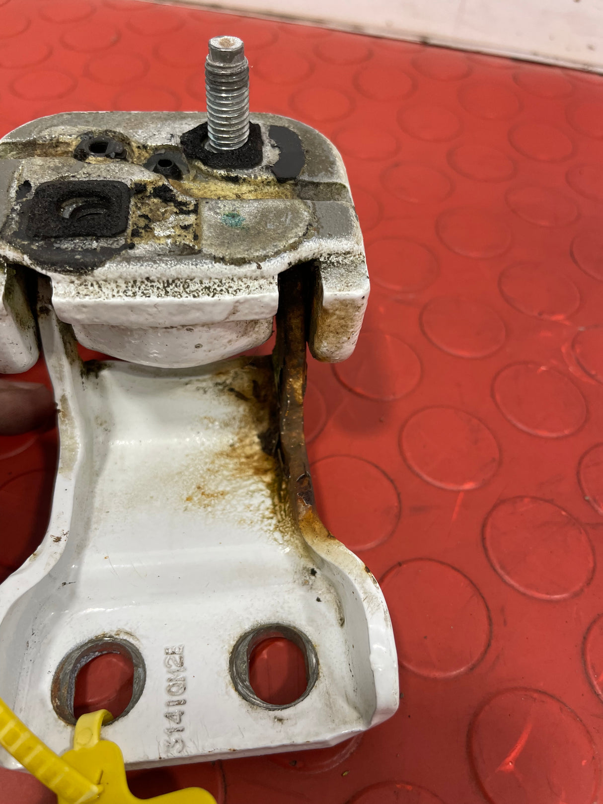 Ford Transit REAR BACK DOOR TOP HINGE PASSENGERS SIDE mk7 2007-2013 P/N 1752702