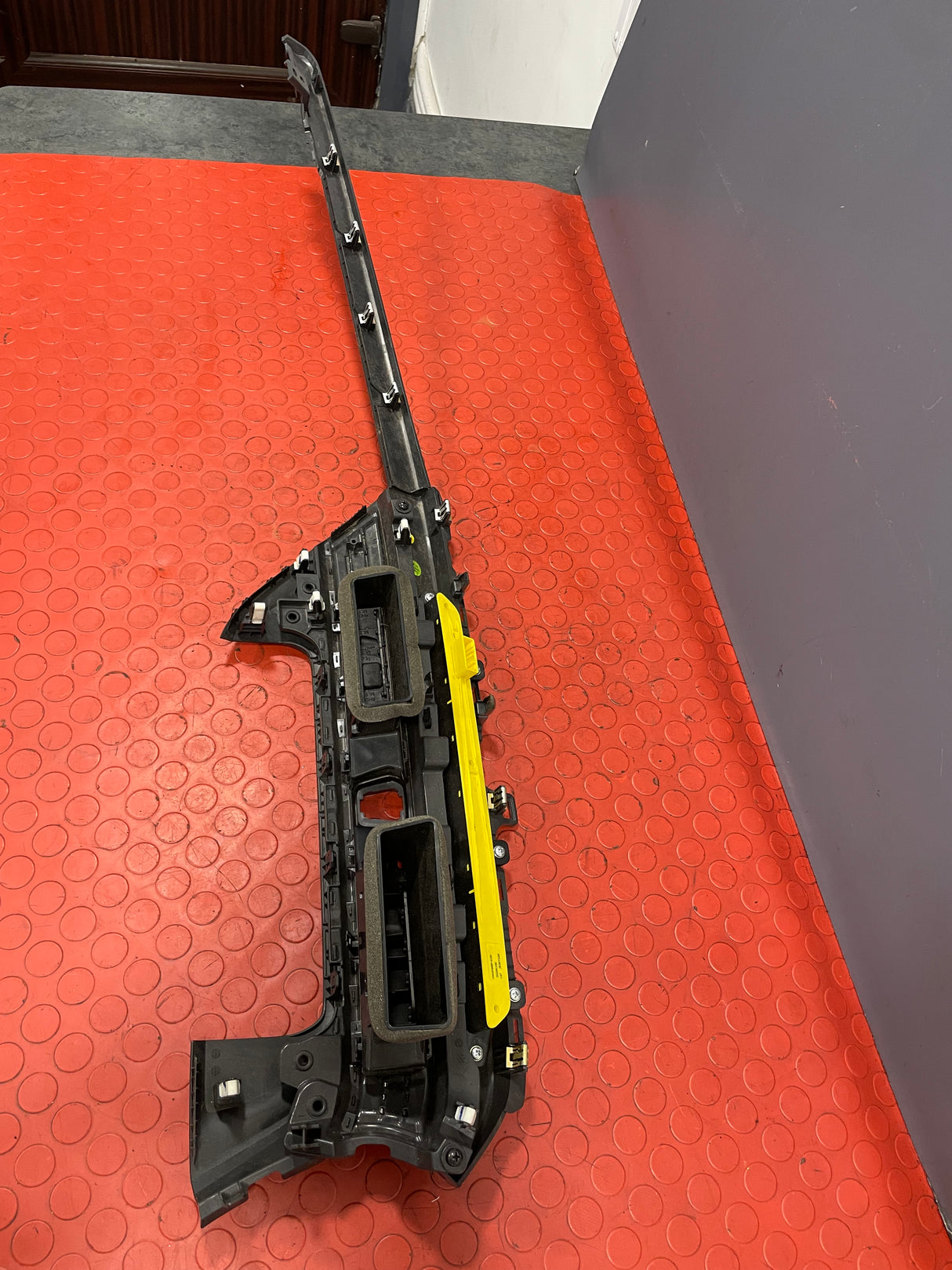 Saic Maxus Deliver 9 DASHBOARD SWITCHES/CENTER AIR VENTILATION 2.0 2021-2024 P/N C00254995 / C00118087 / C00118092