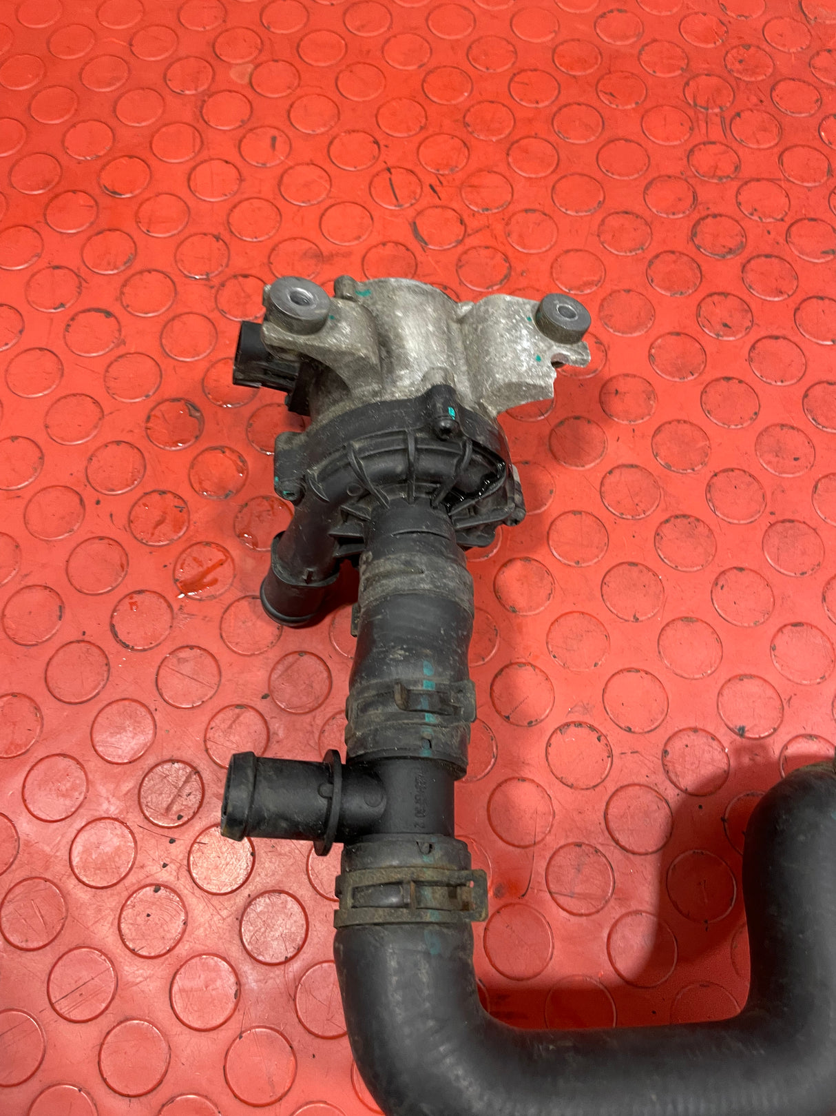 Saic Maxus Deliver 9 ELECTRIC COOLANT PUMP/WATER PUMP WITH HOSE (3 Pin) 2.0 2021-2024 P/N C00074835 / C00075385