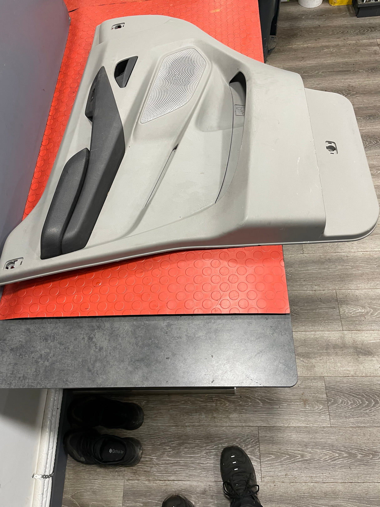 Saic Maxus Deliver 9 DOOR CARD TRIM Front Passenger's Side 2.0 2021-2024 P/N C00078397