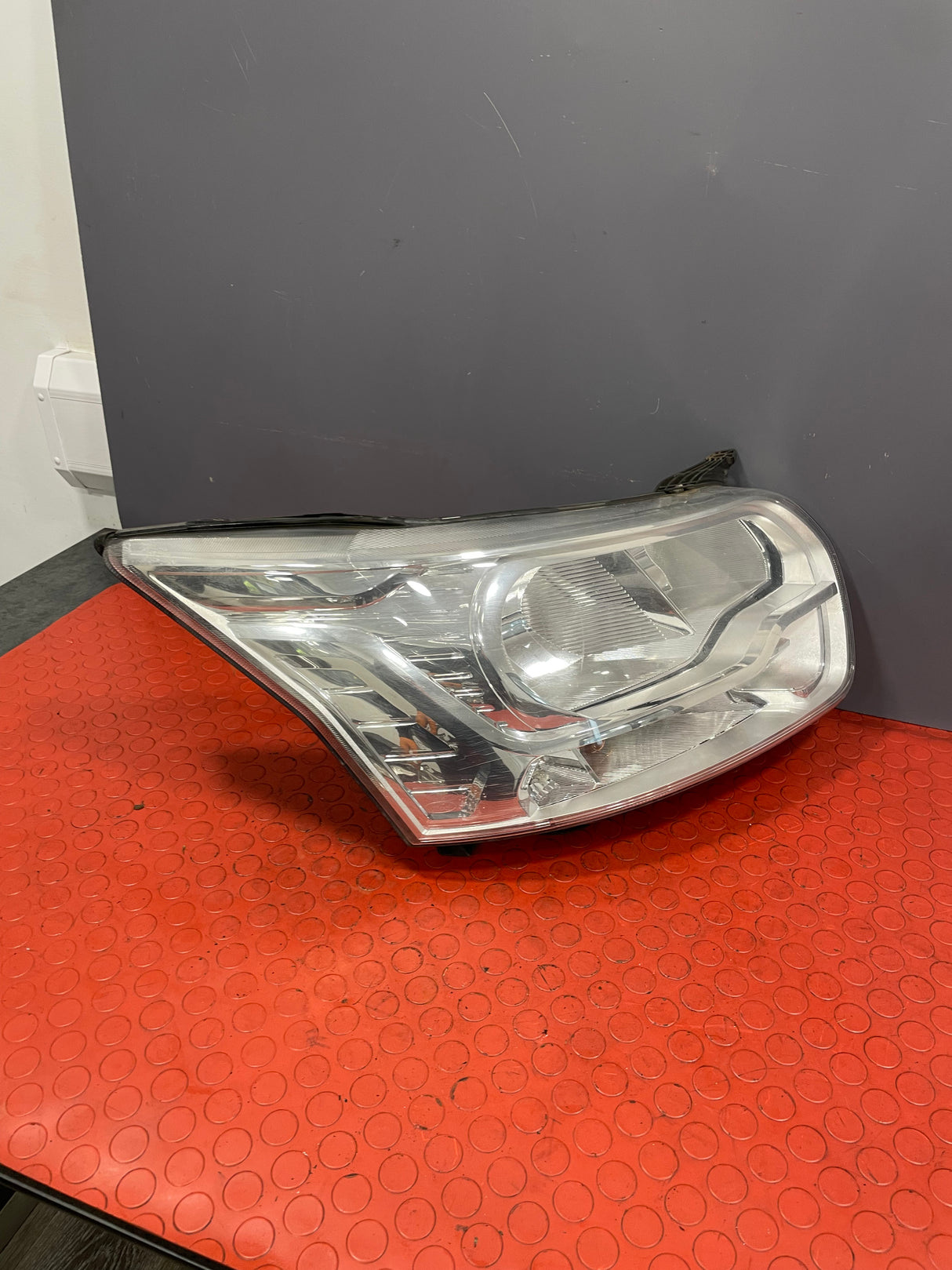 Ford Transit MK8 HEADLIGHT ASSEMBLY Driver's Side MK8 2014-2018 P/N BK3113W029AF - 2