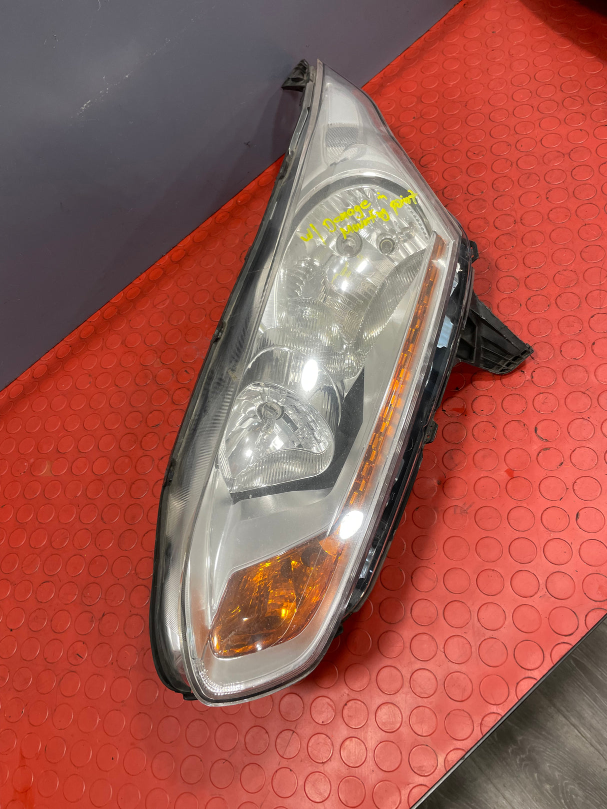 Ford Transit Connect HEAD LIGHT ASSEMBLY Passenger's Side (Broken Lower Mounting Point) 2013-2018  P/N DT1113W030BC