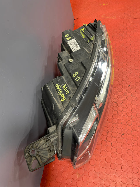 Citroen Berlingo/Peugeot Partner/Vauxhall Combo/Toyota Proace City HEADLIGHT ASSEMBLY Passenger's Side 2019-2024 P/N 9816824180